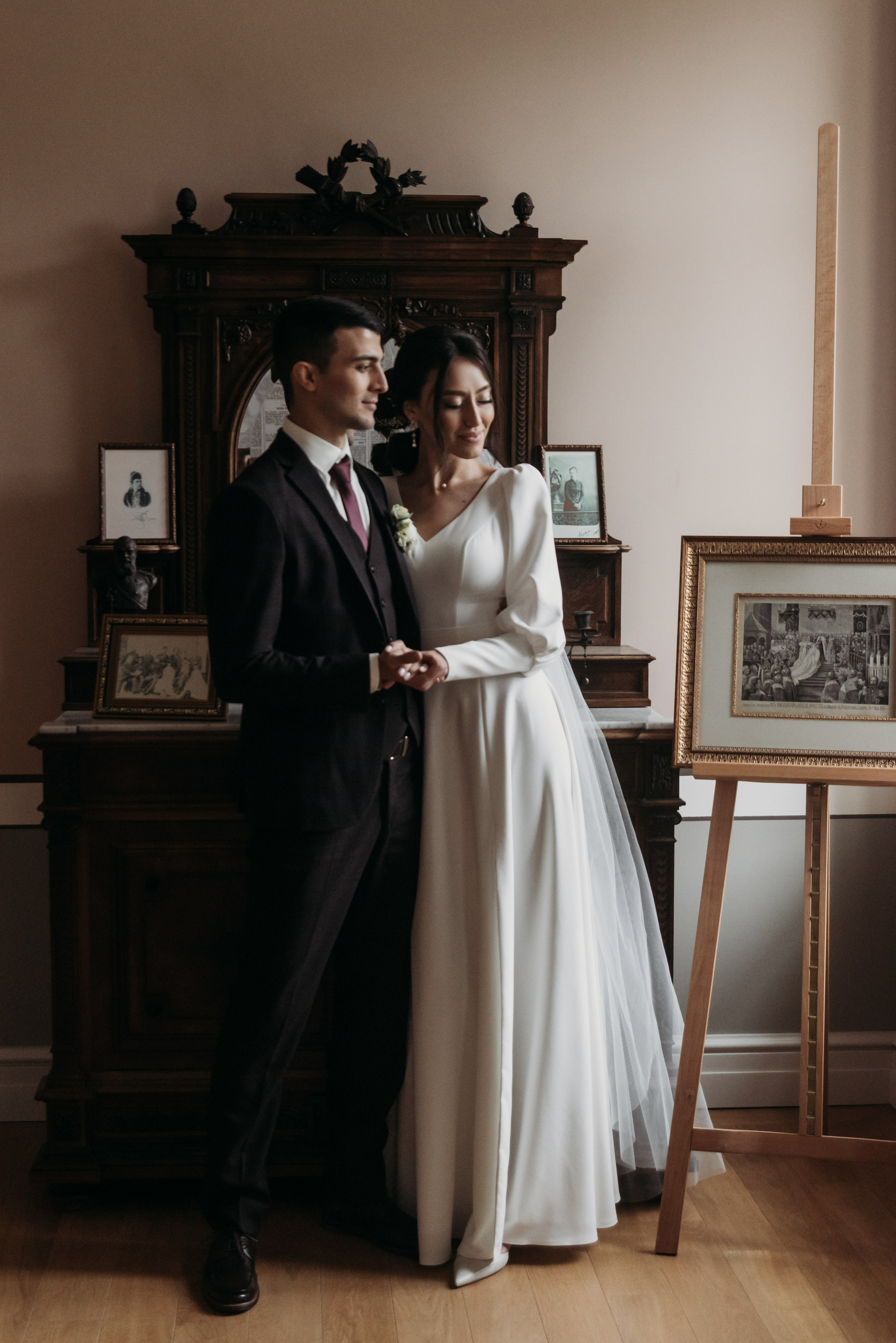 Свадебная фотосессия в Твери в красивой локации в замке в Московской области. Свадебный фотограф в Твери, Москве и Санкт-Петербурге Денисова Екатерина