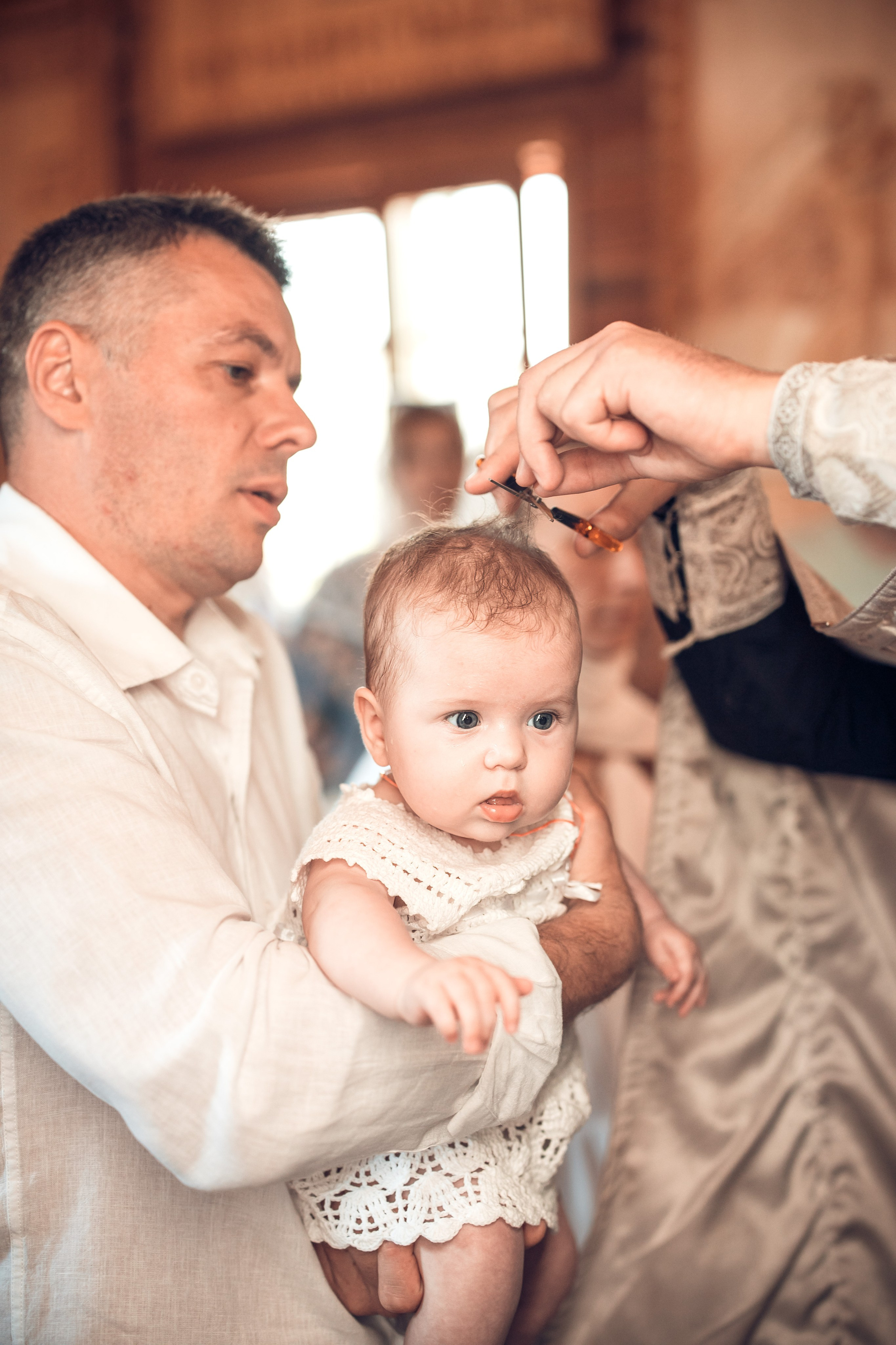 Таинства Крещения и Венчания в Старом Осколе. Фотостудия для новорожденных в Старом Осколе Гильфановых Юрия и Ольги