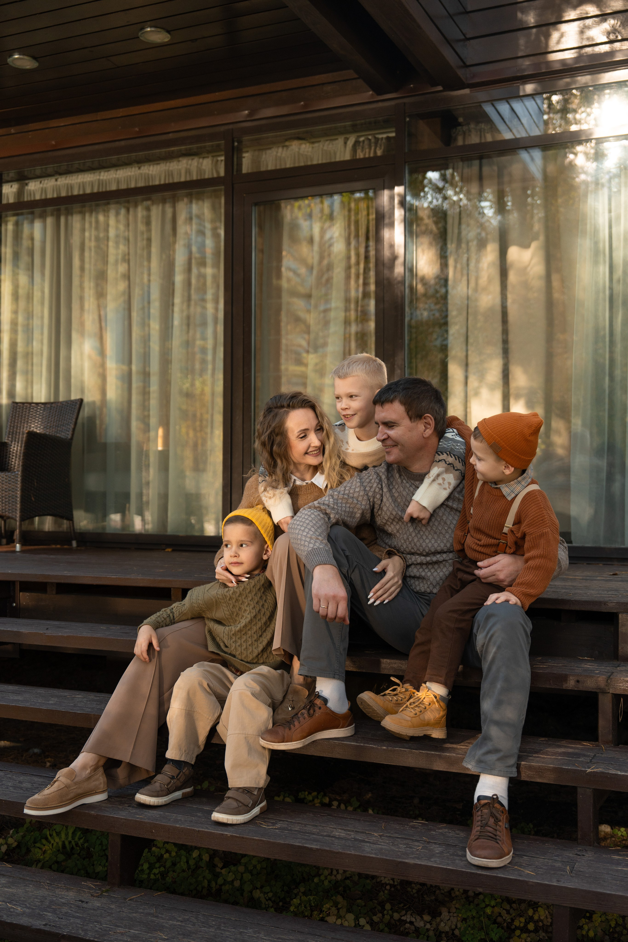 Семейная фотосессия в Москве для большой семьи. Свадебный фотограф в Москве Анна Полушина
