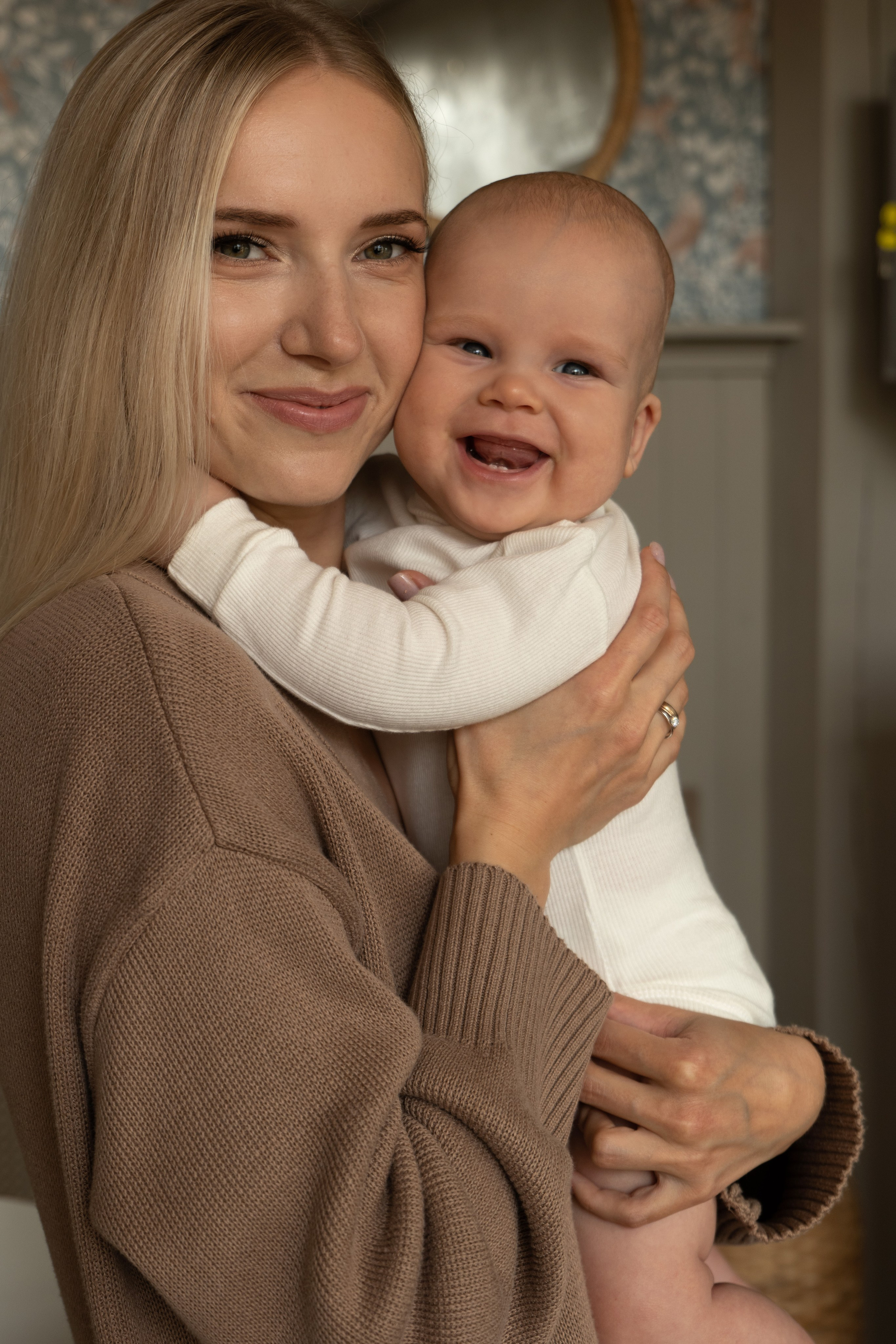 Студийная семейная фотосессия. Фотограф видеограф Ольга Василевская
