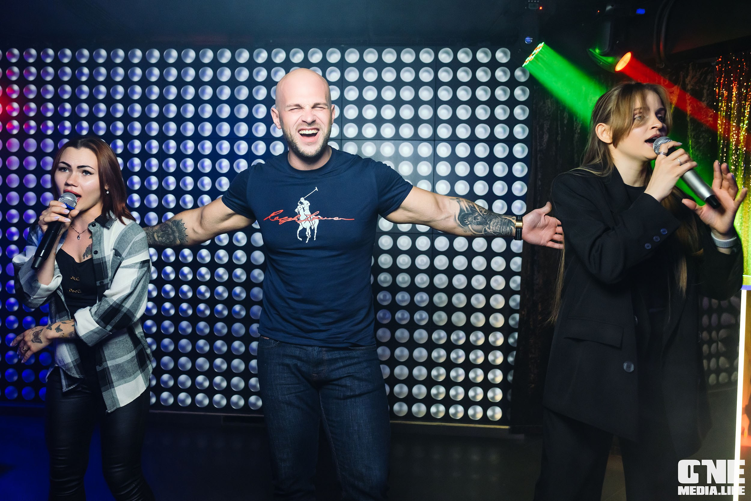 Фоторепортаж из караоке-клуба Эйфория. One Media Life: фоторепортажи, фотоотчеты с мероприятий и заведений