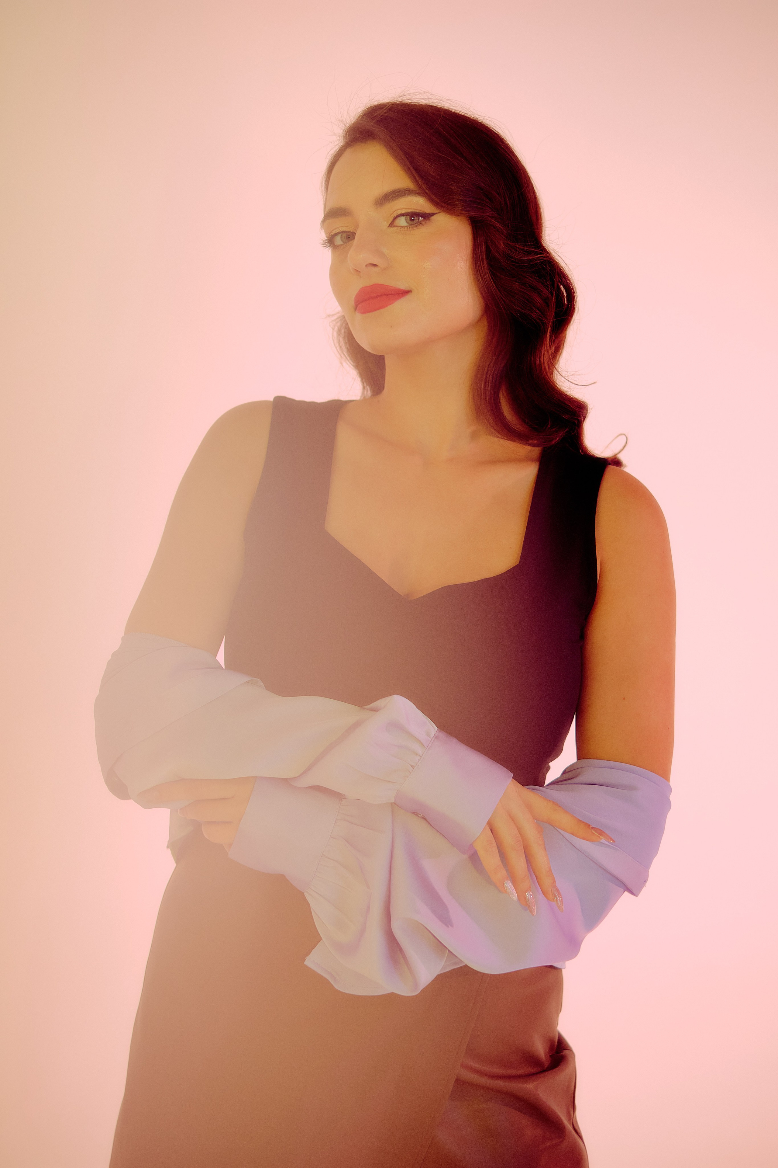 Индивидуальная фотосессия с цветами в студии. Портретный, семейный фотограф в Твери Жданова Татьяна tatzhdanov Таня