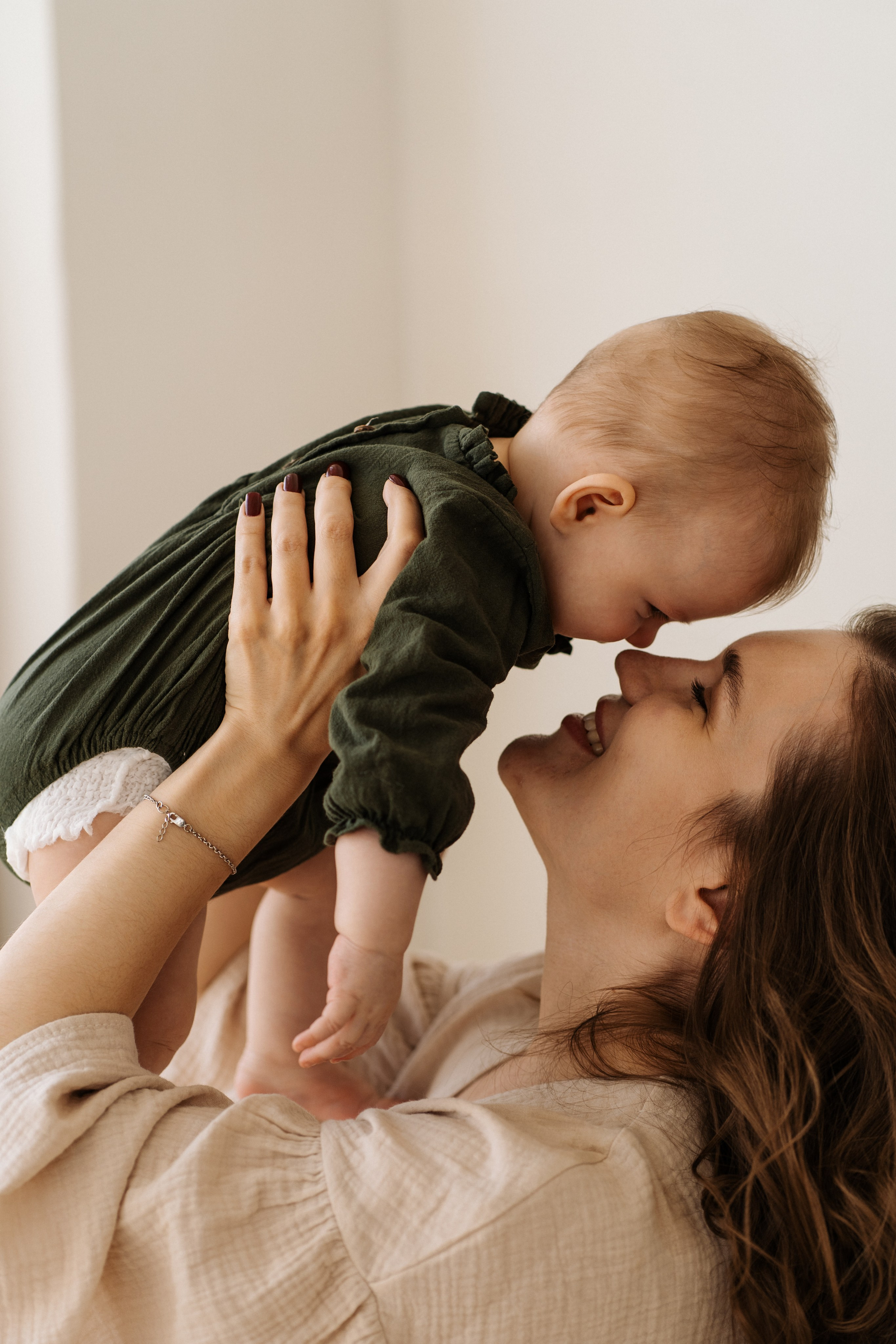 Семейная фотосессия в студии в Москве, семейный фотограф Анна Полушина. Свадебный фотограф в Москве Анна Полушина