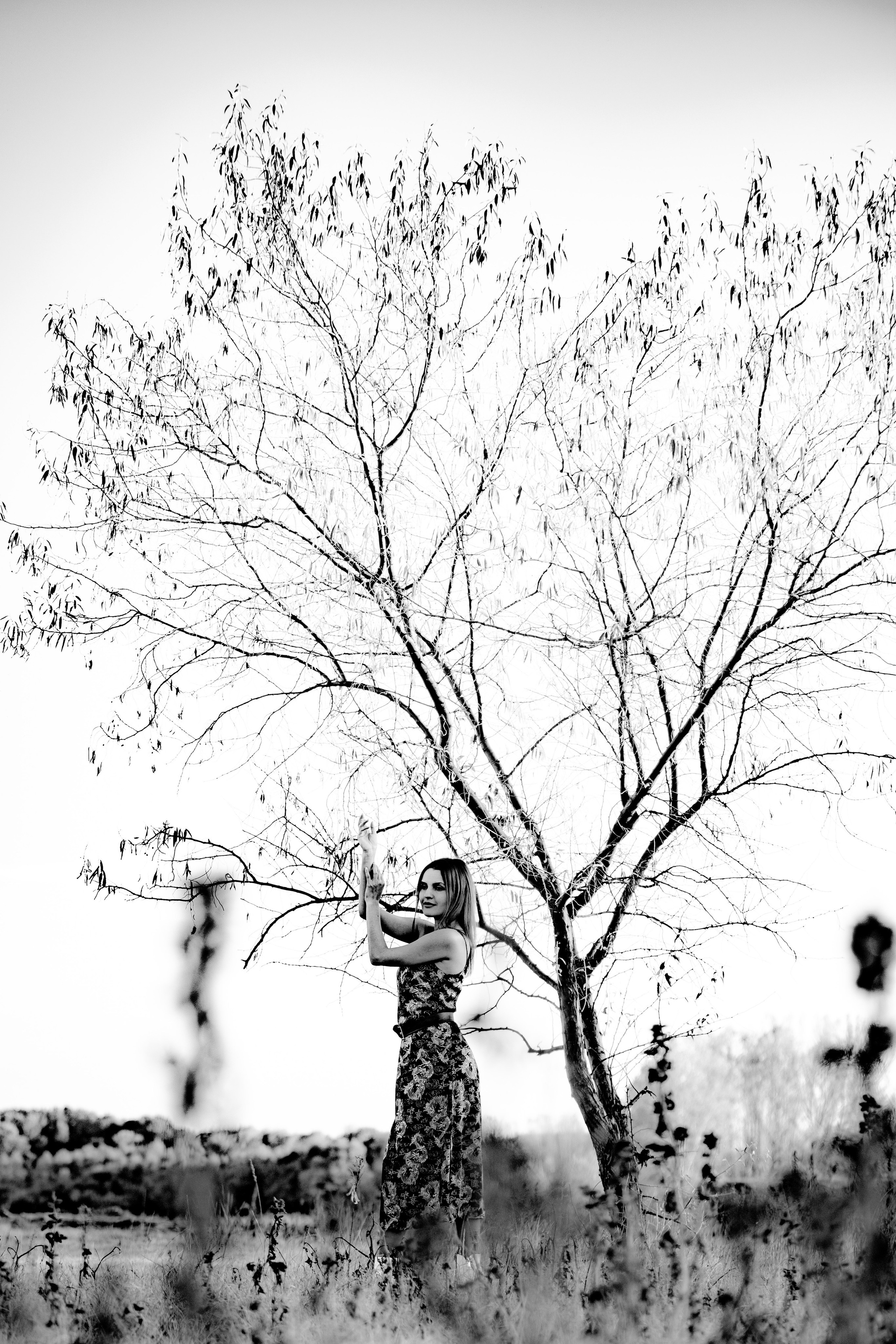 Черное и белое. Профессиональный фотограф и видеооператор