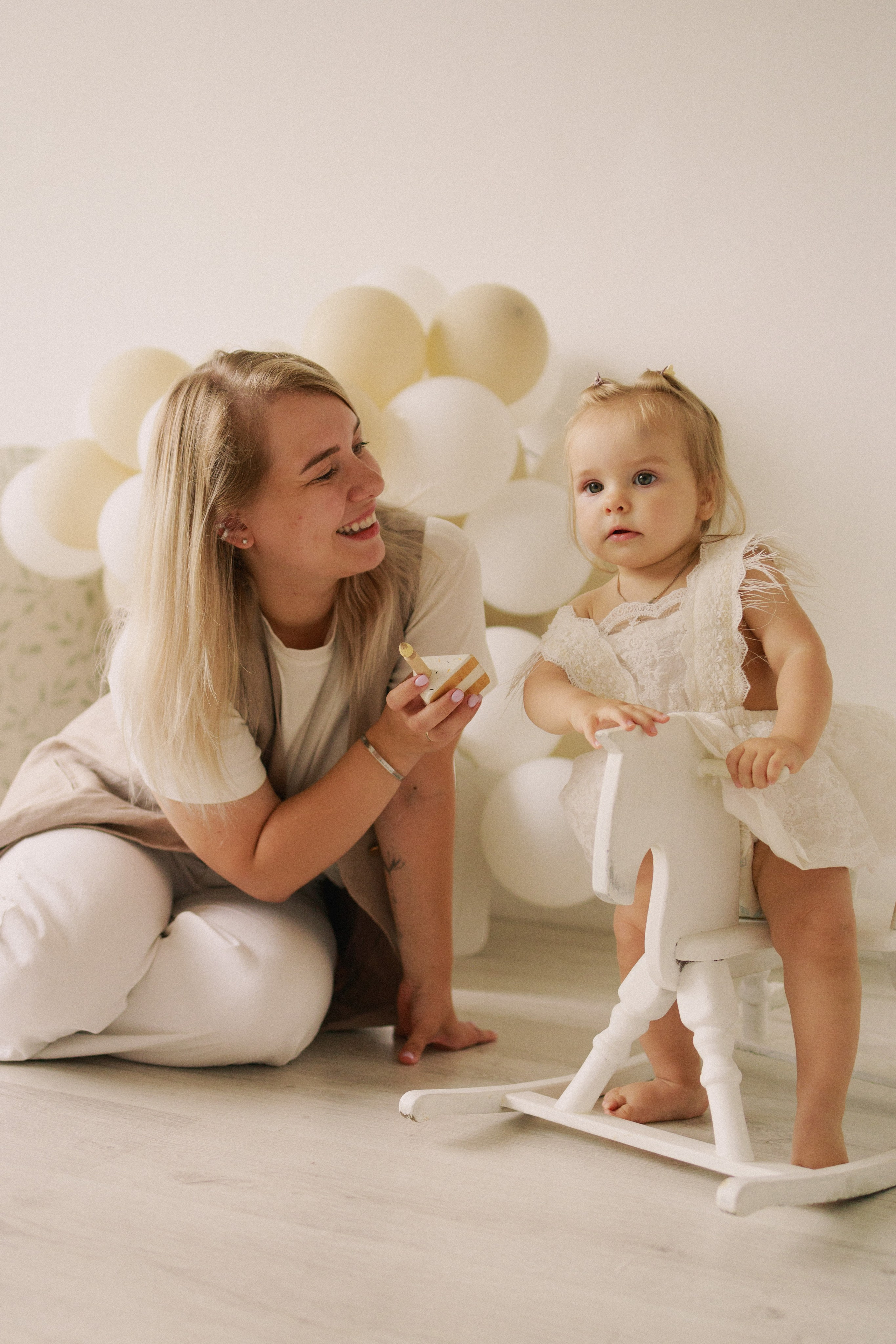 Семейная фотосъемка на годик. Семейный видеограф в Москве Элина Ладова