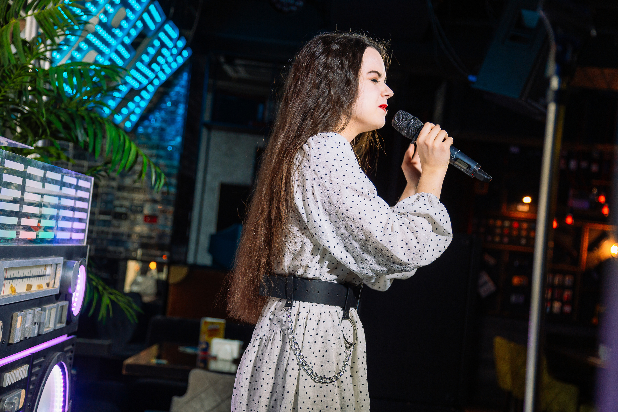 Руки в Верх бар. Свадебный Семейный Репортажный фотограф в Москве