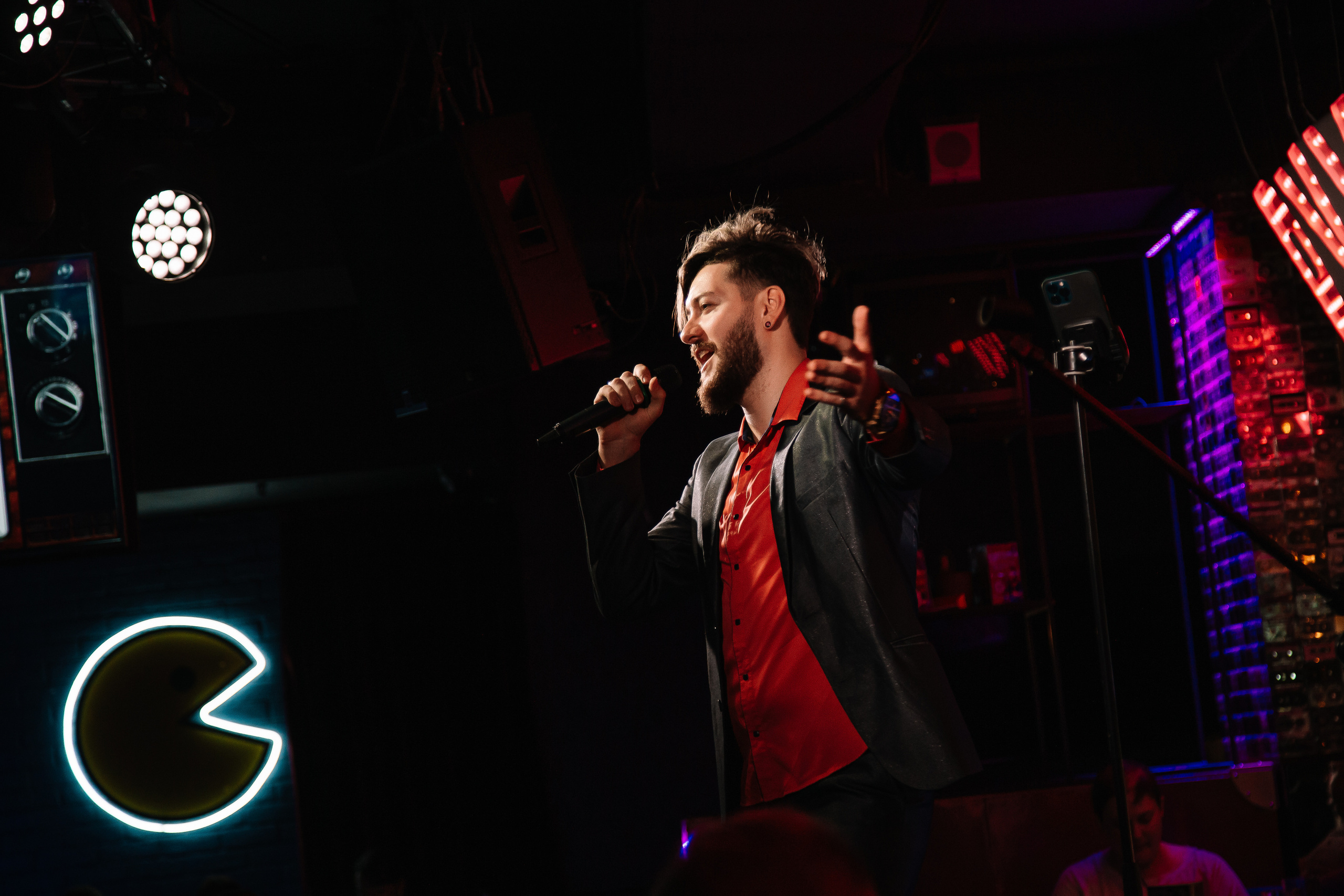 Руки в Верх бар. Свадебный Семейный Репортажный фотограф в Москве