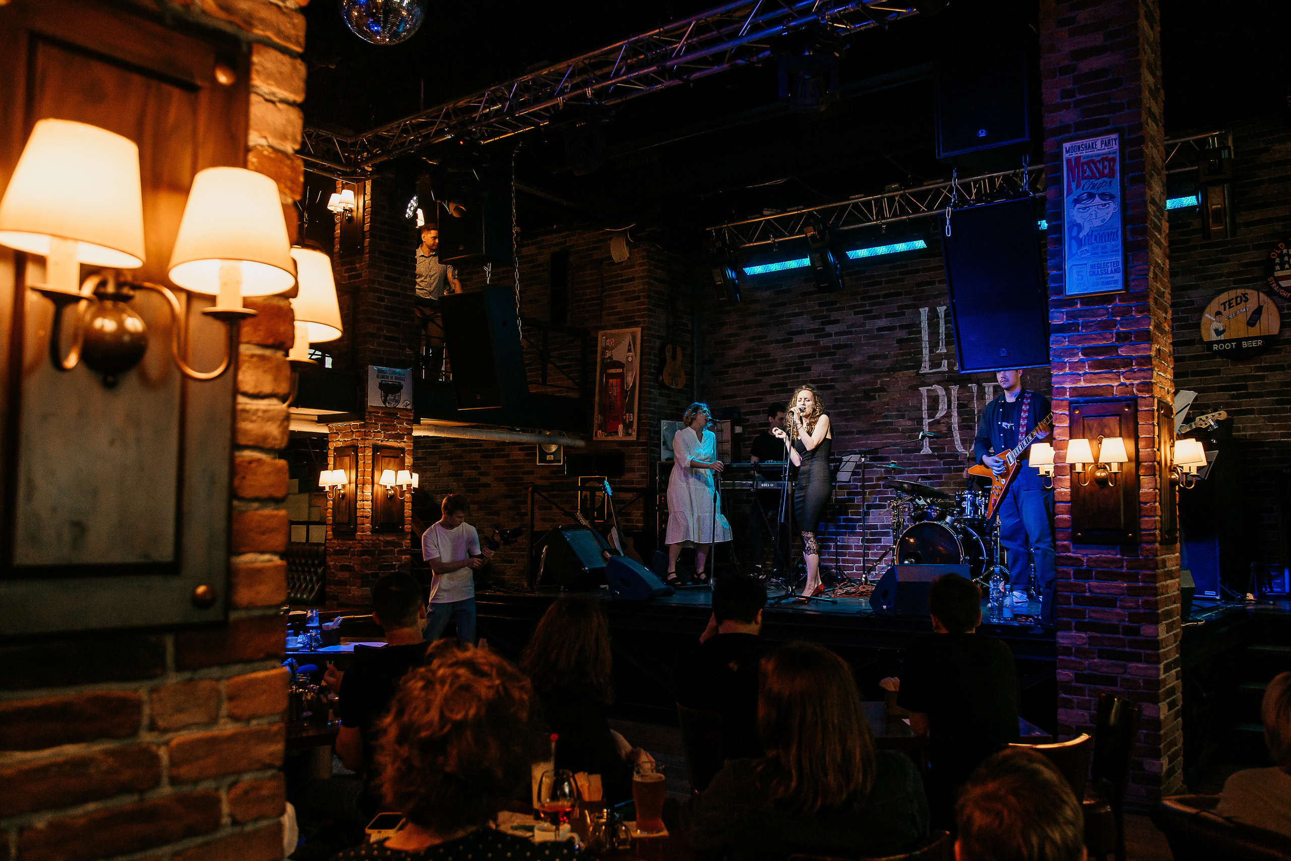 Концерт в LIFE PUB. Свадебный Семейный Репортажный фотограф в Москве