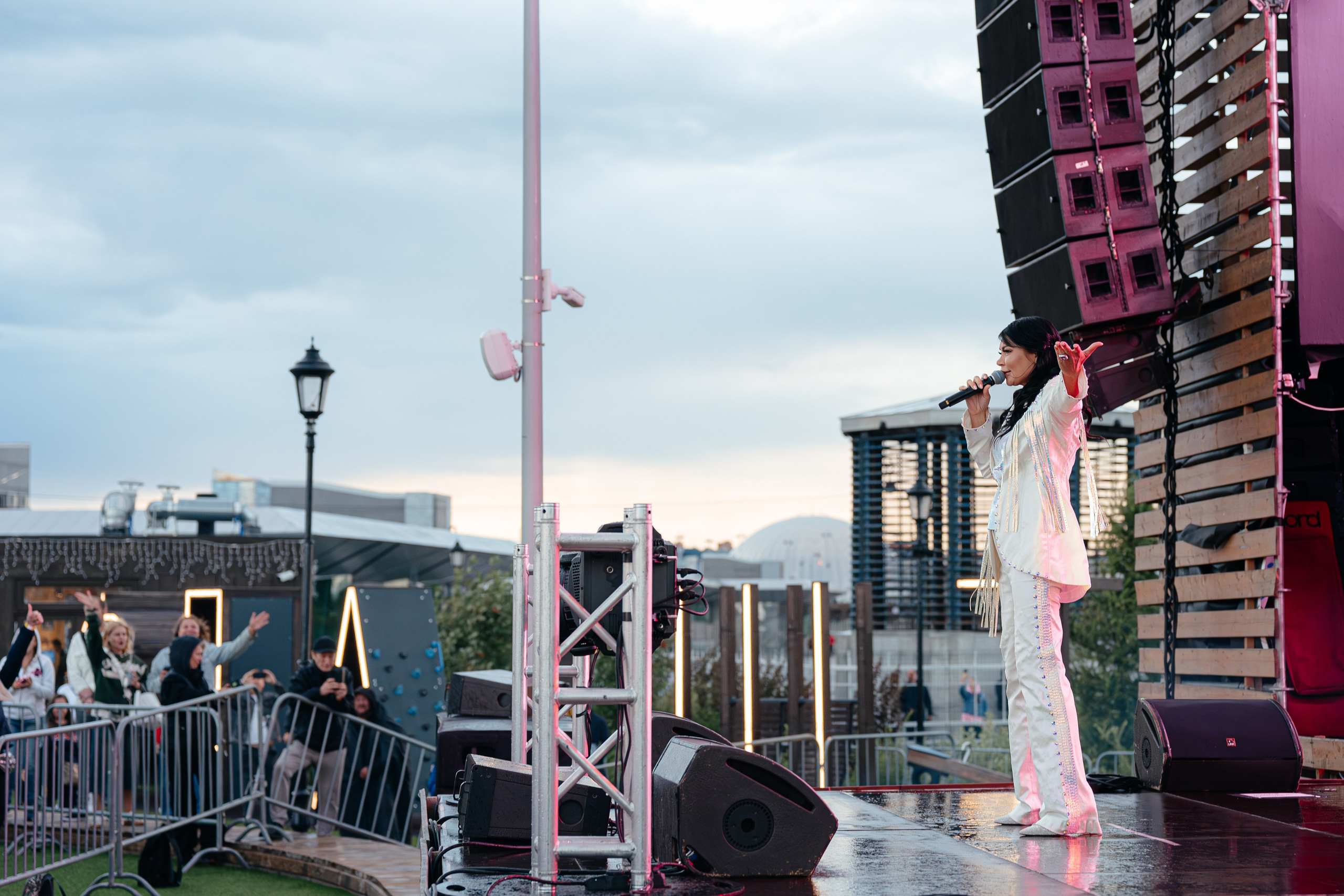 Концерт Светы. Коммерческий фотограф в Санкт-Петербурге Анна Кобзарь