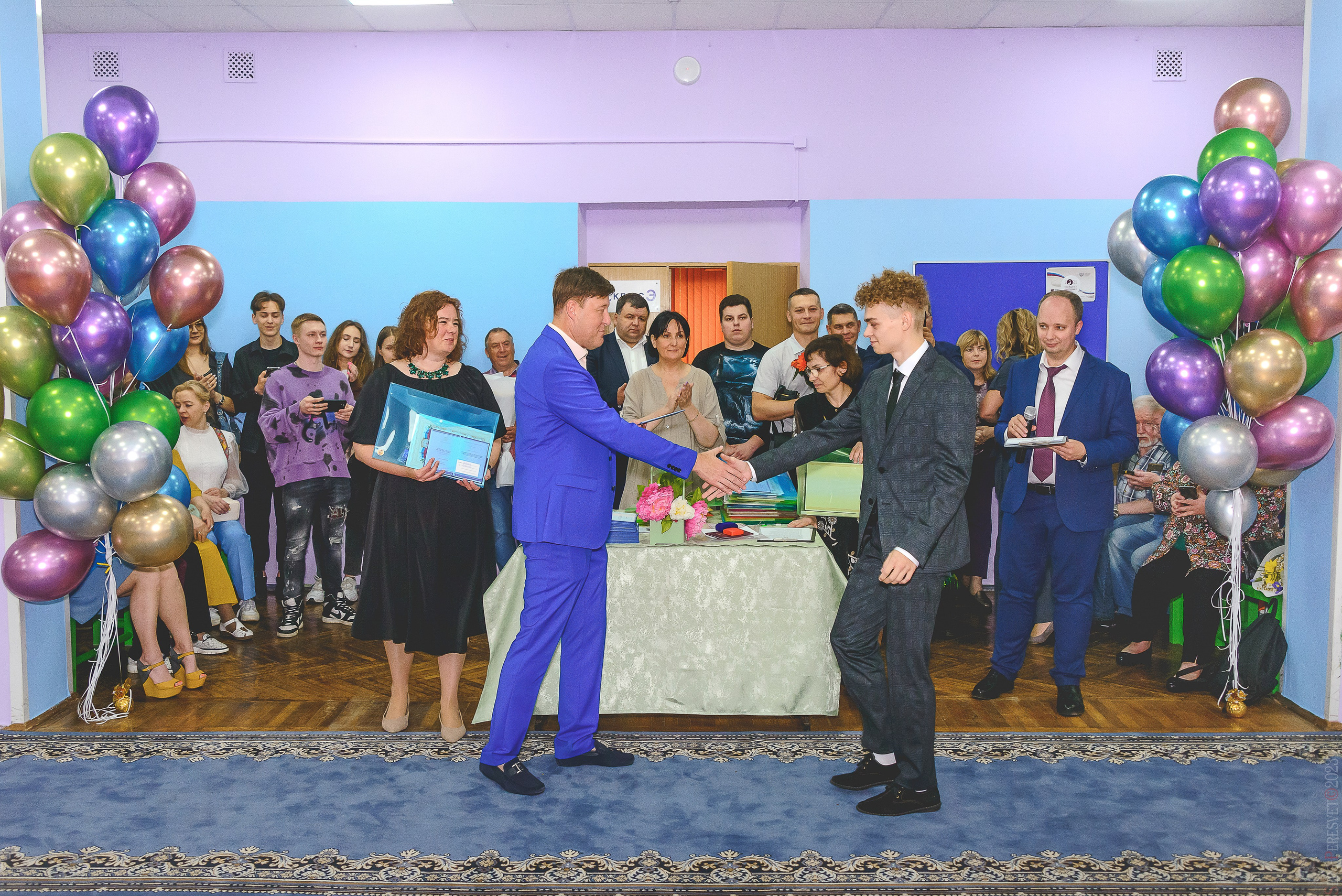 Выпускной 11 класс. Ваш фотограф на праздник в Москве, Раменском, Жуковском, Люберцах