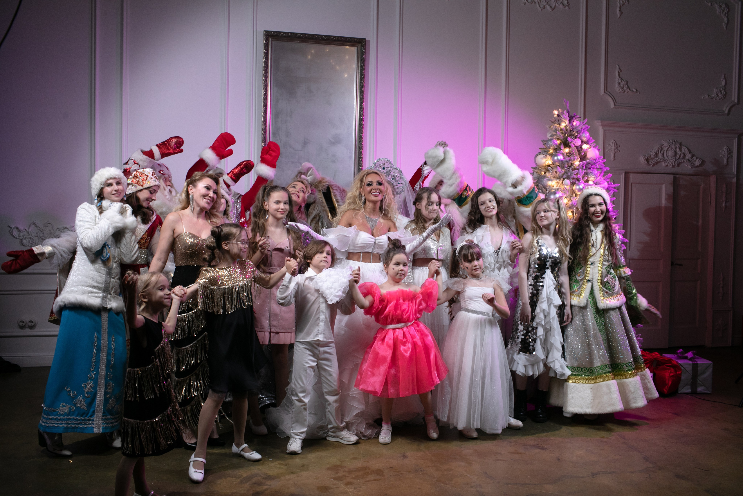 Клип Анны Калашниковой «Новый год» 2024. Art photographer Nino