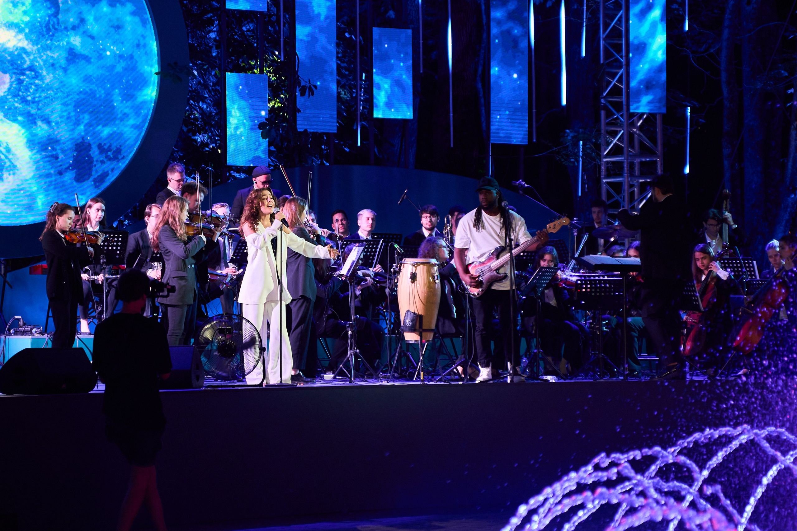 Сбербанк открытие фонтана. Услуги фотографа в Смоленске. Фотограф на свадьбу