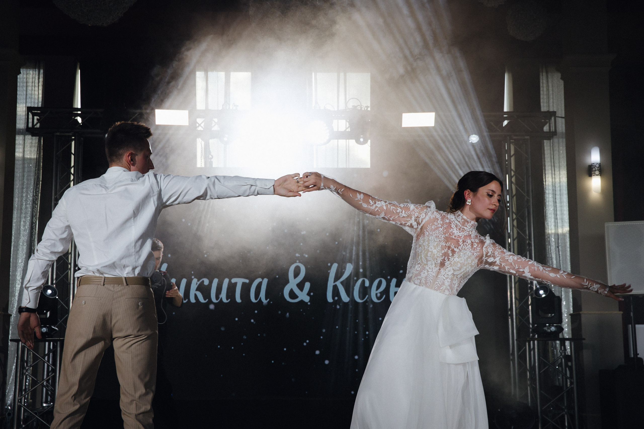 Банкет (Ксения & Никита). Свадебные фотографы в г. Сургут Маркова Наталья и Замахина Елена