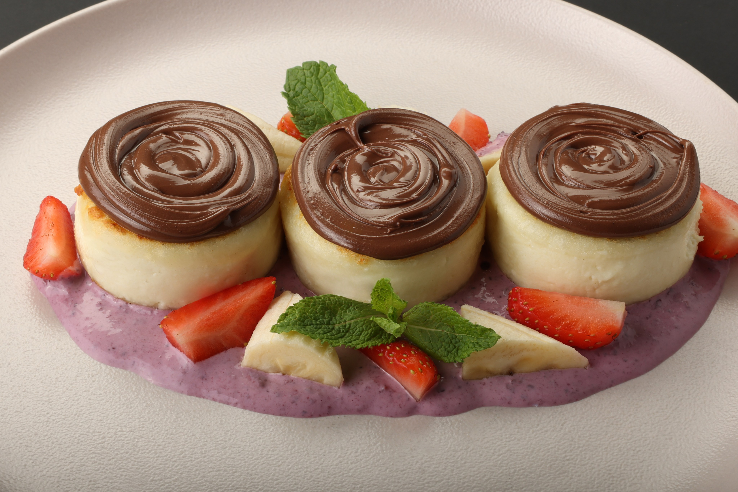 APPLEMANIA. Фотограф Самира Абдуллаева