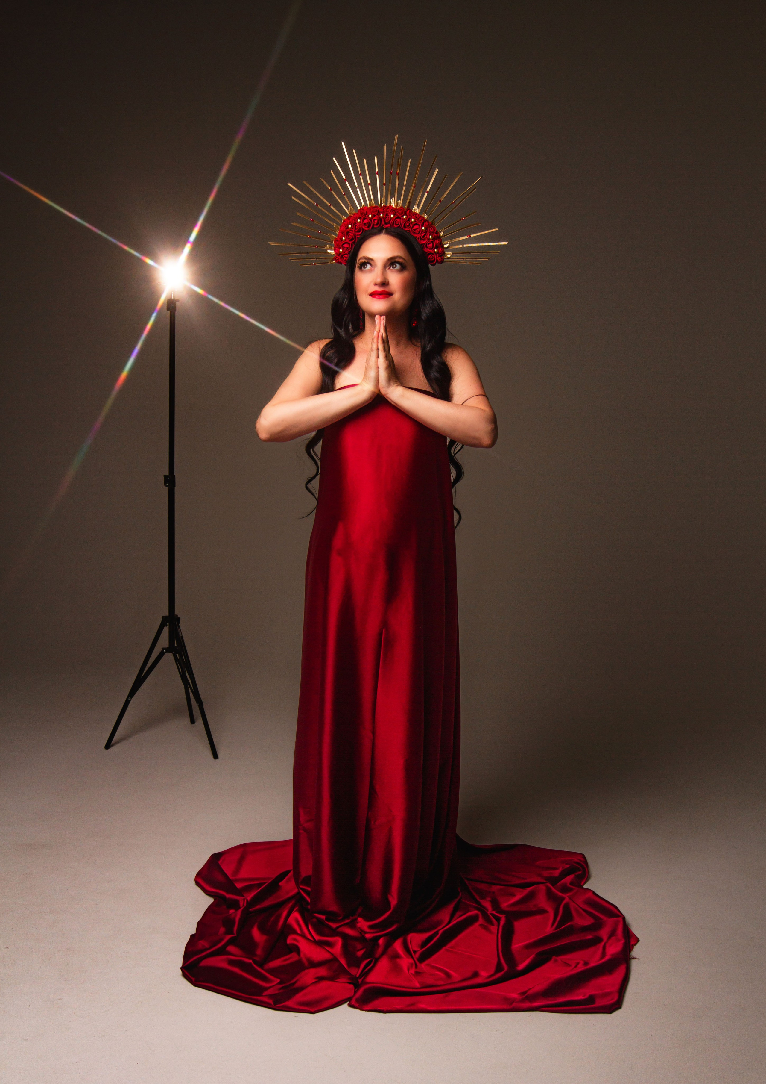 В летящих тканях. Колесникова Татьяна. Фотограф новорожденных Щёлково, Москва, Королев