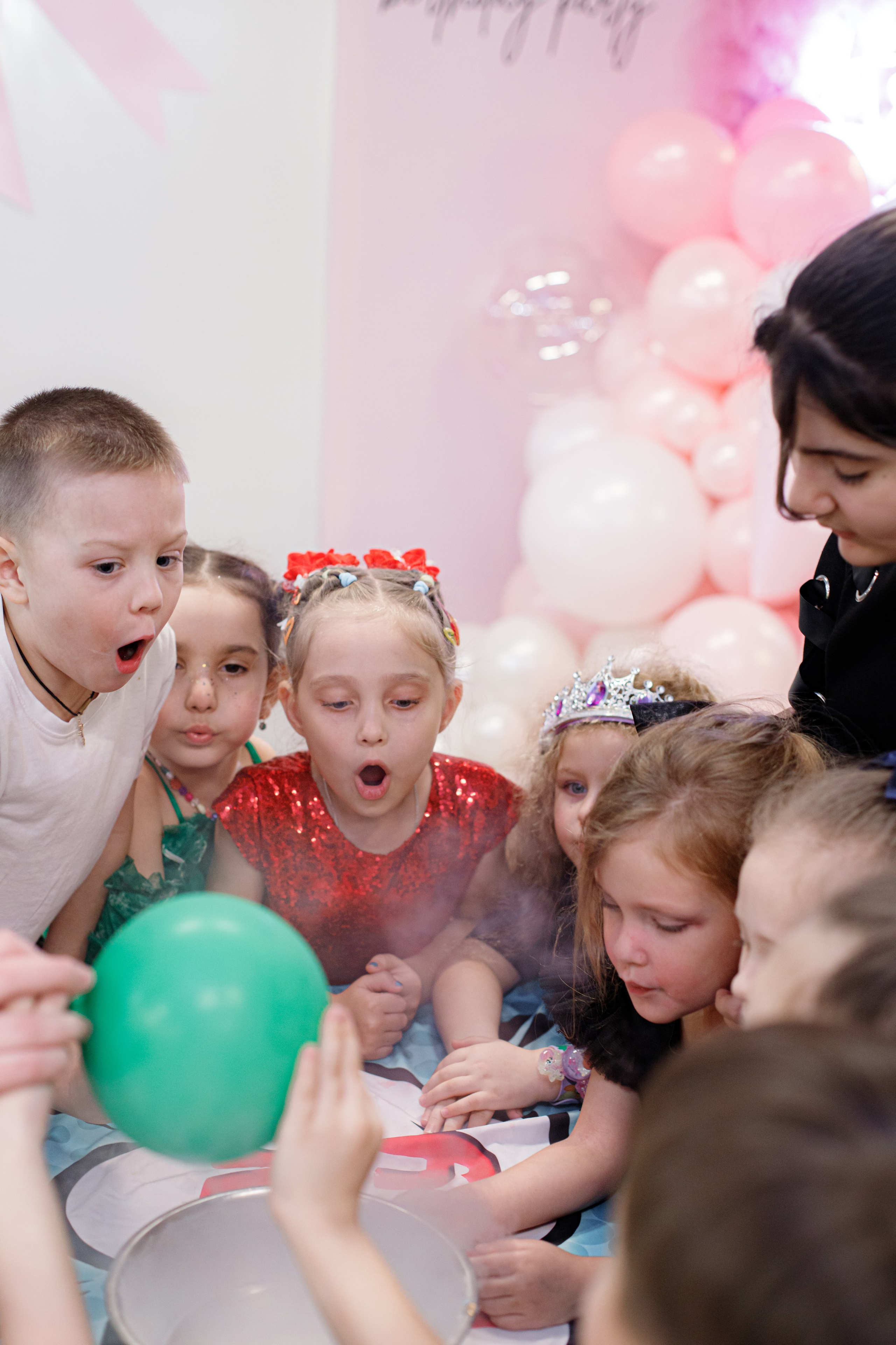 ASIA'S BIRTHDAY PARTY. Photokarish