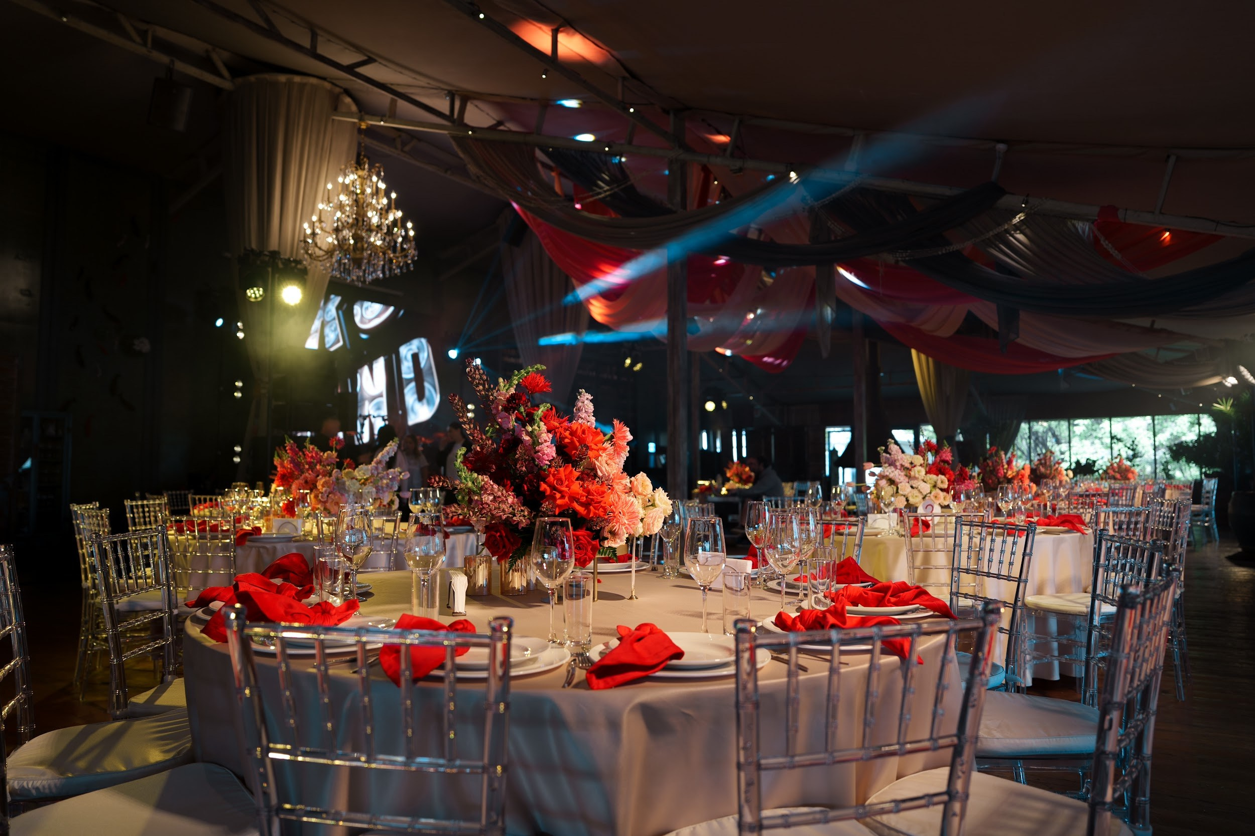 Soho country club. Kirillova Studio — мастерская декора и событий Юли Кирилловой