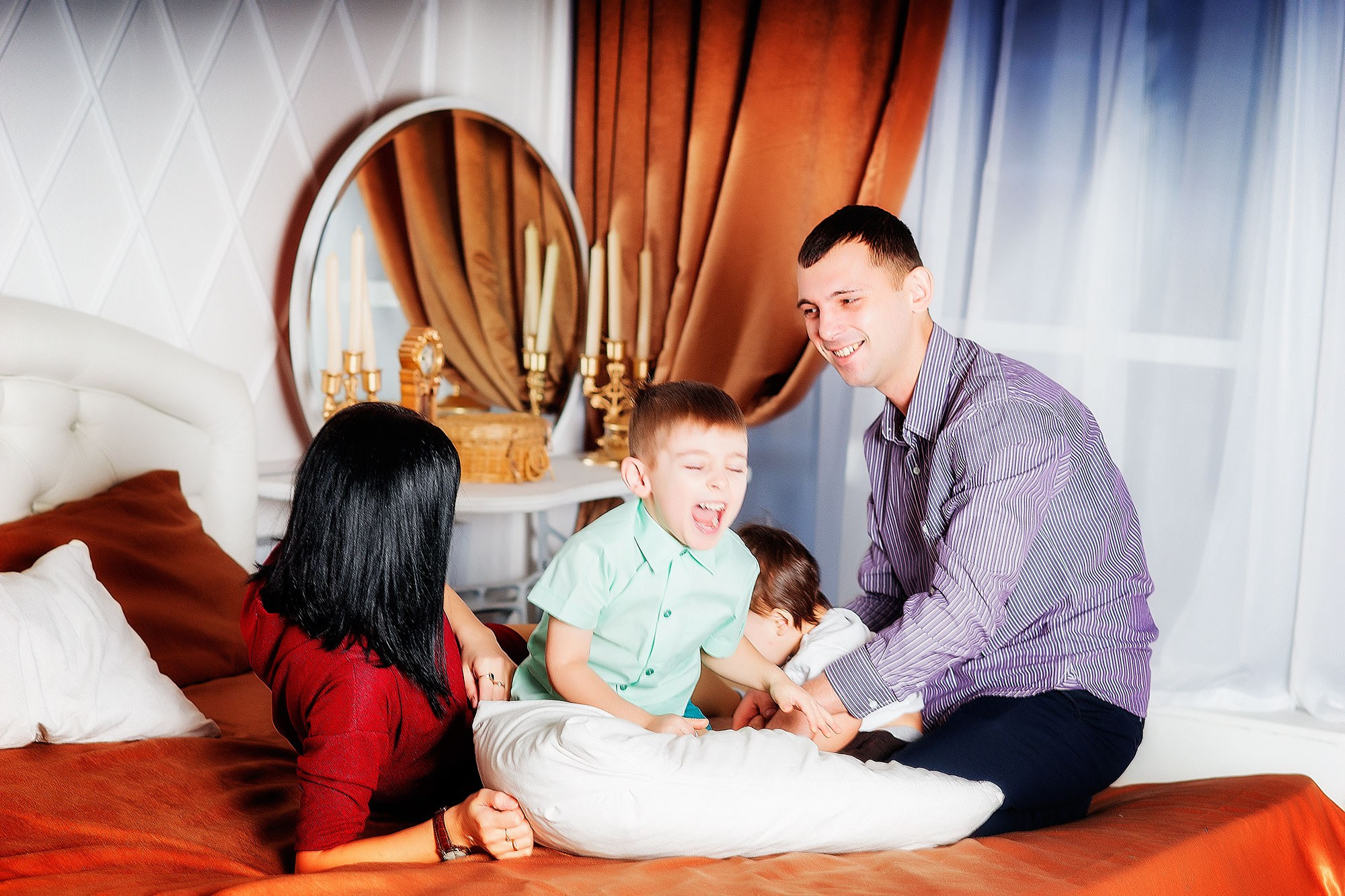 Семейная съёмка в студии. Семейный фотограф г. Новокузнецк Юлия Машникова