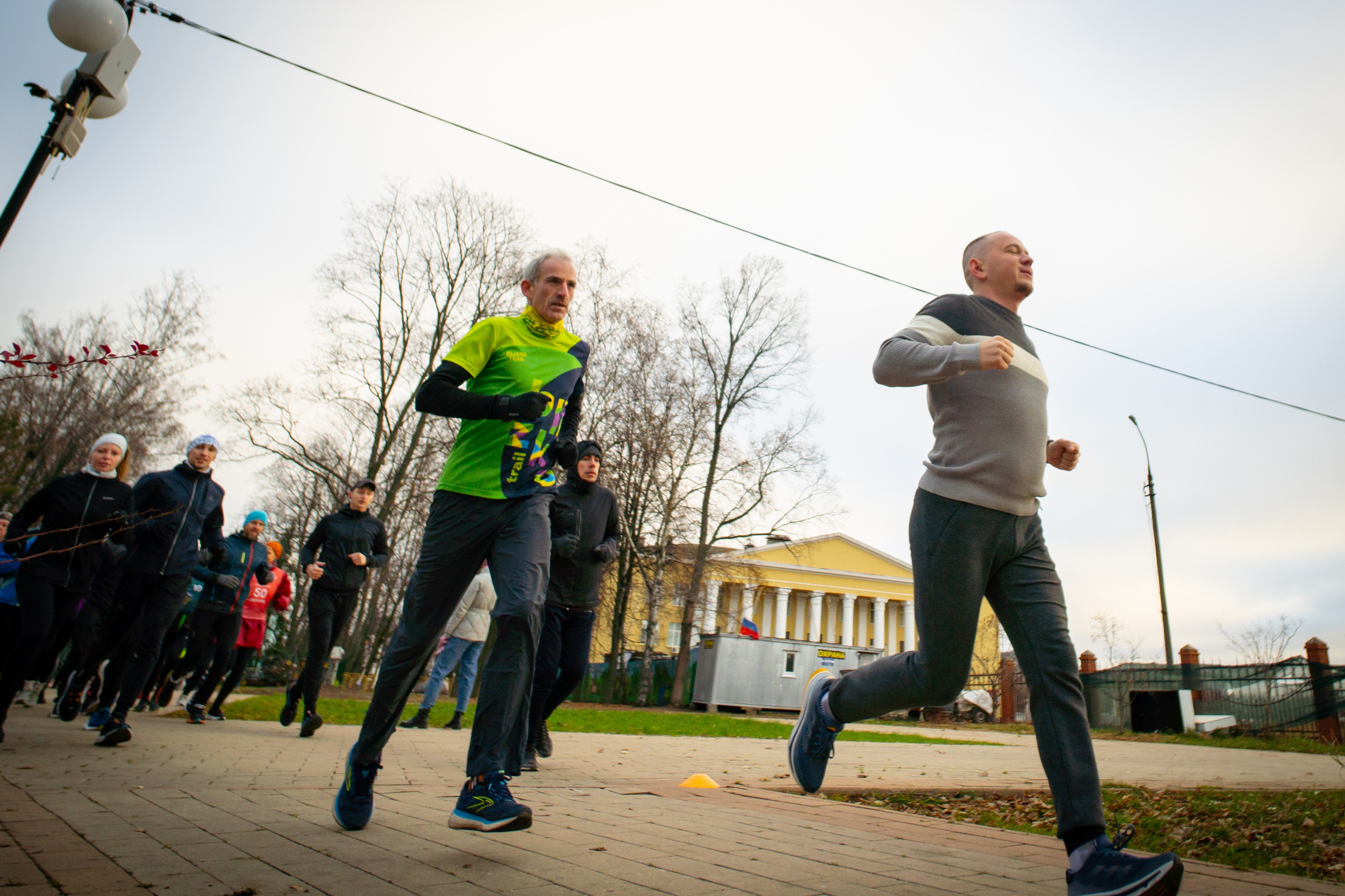 5 вёрст Наташинский 9 ноября 2024. Роман Капилюшов. Бег. Фото. Видео. г. Люберцы