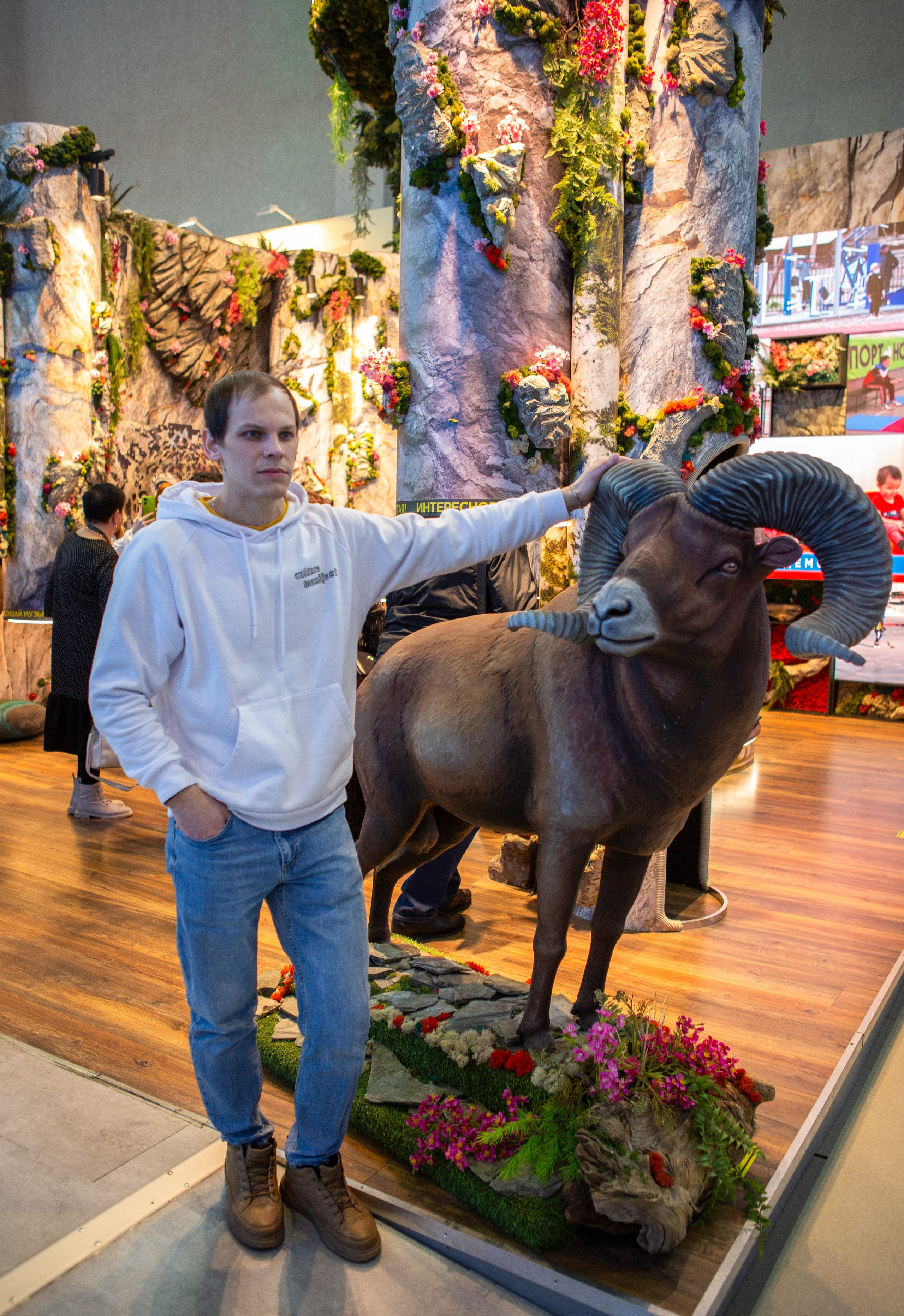 Игорь. Портретная фотосъемка на форуме Россия. Репортажный, семейный, свадебный, портретный фотограф