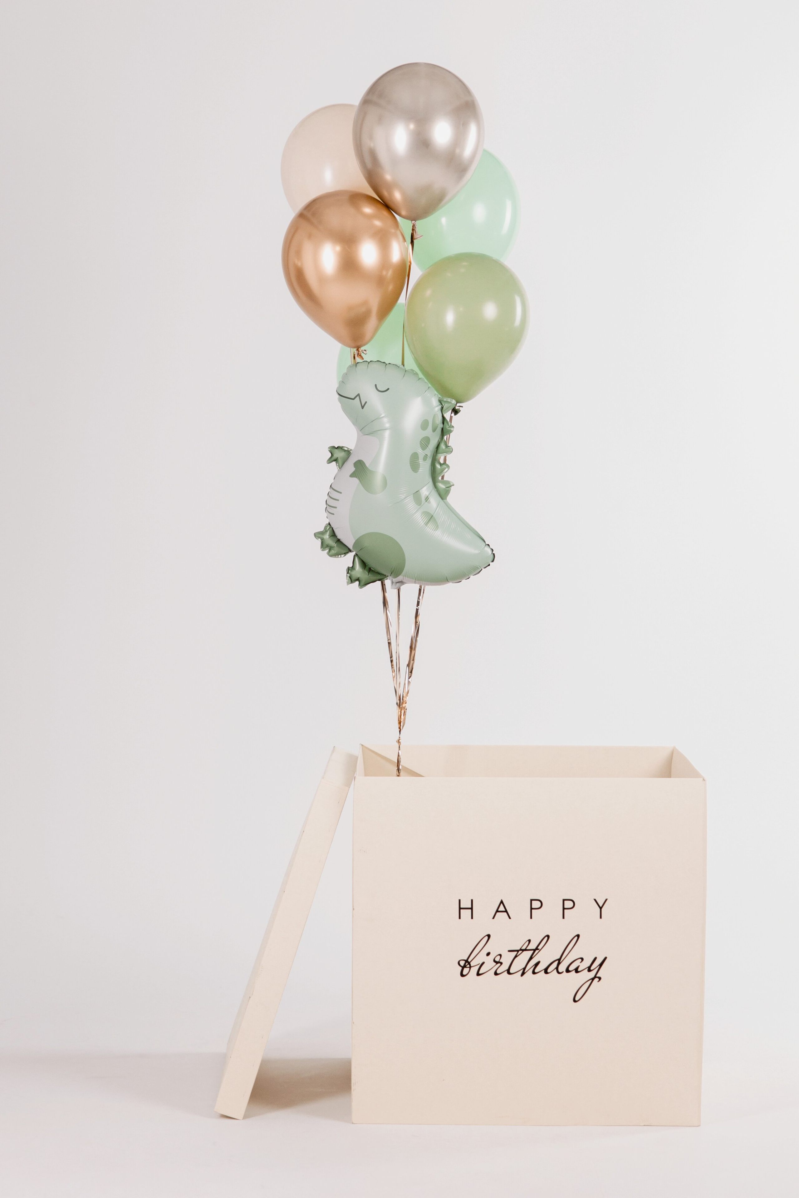 Products. Wow box balloon. poklon kutije za balone. boxes for balloons. veloprodaja i maloprodaja