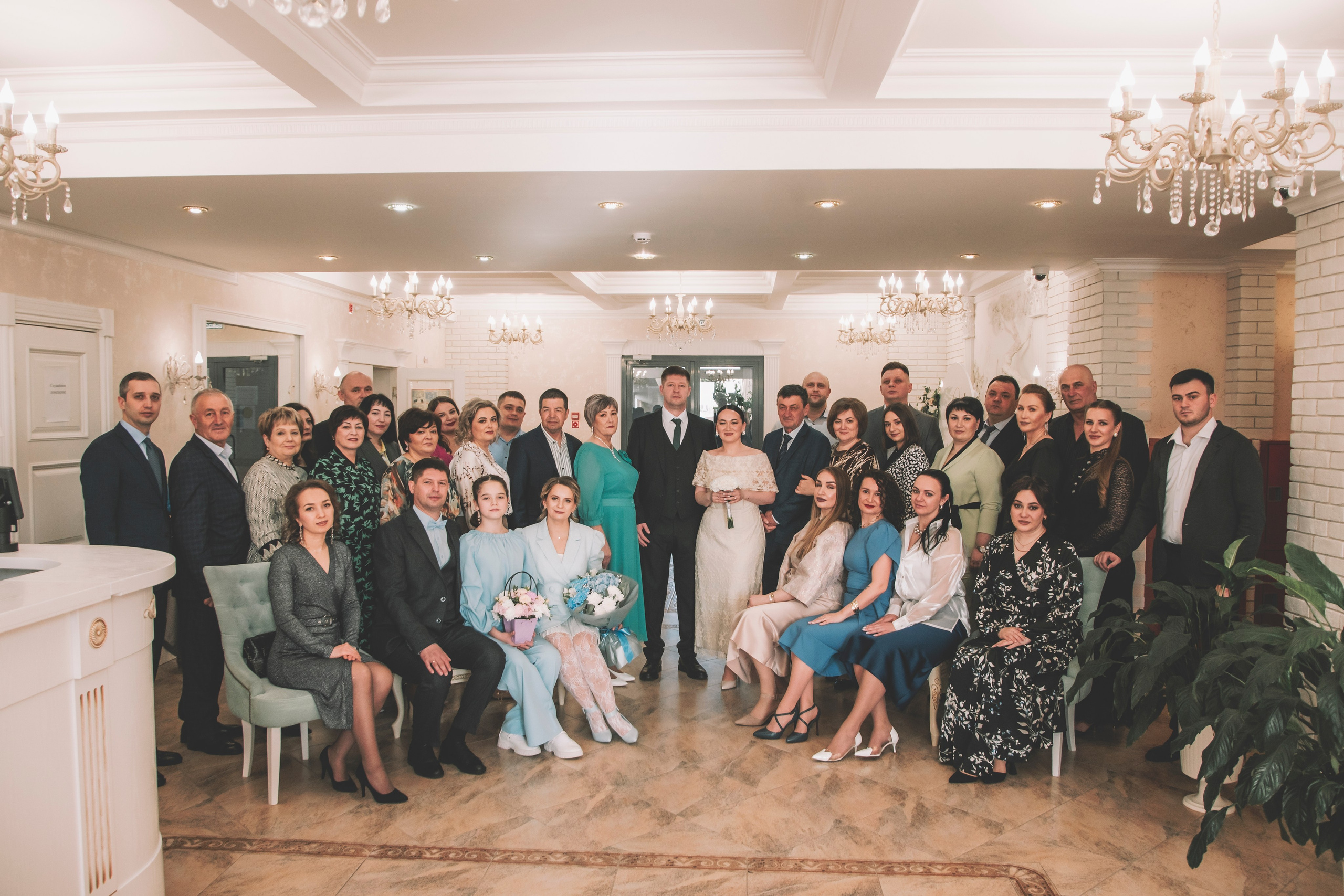 26.04.2025 (Фотосессия, роспись в Онии + фото с банкета). Семейный и свадебный фотограф Губкинский и Ставрополь