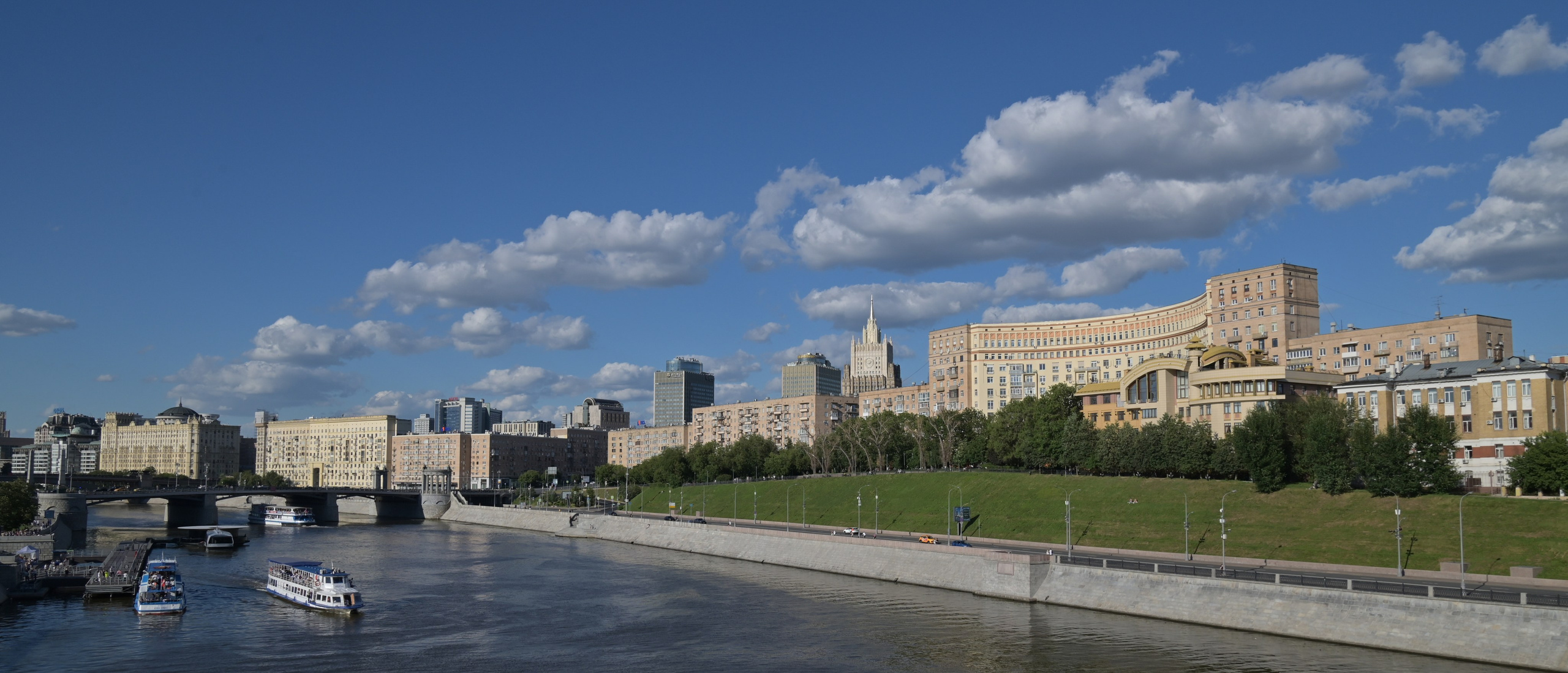 20240706 Киевская, Музеон, Библиотека. Дмитрий Ремизов. Фотография, как хобби