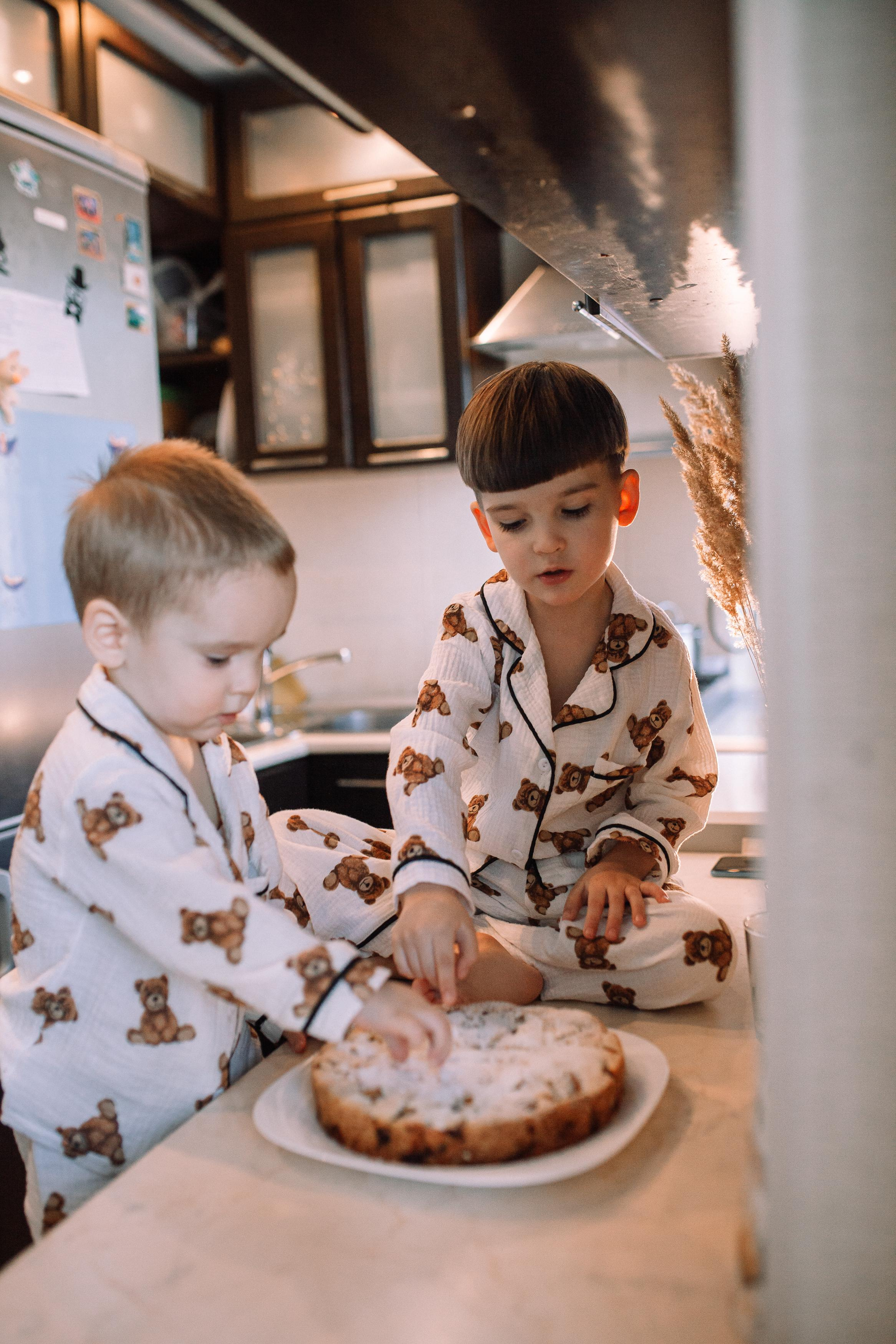 Таня, Матвей и Санёк. Семейный фотограф Трусова Евгения в Екатеринбурге
