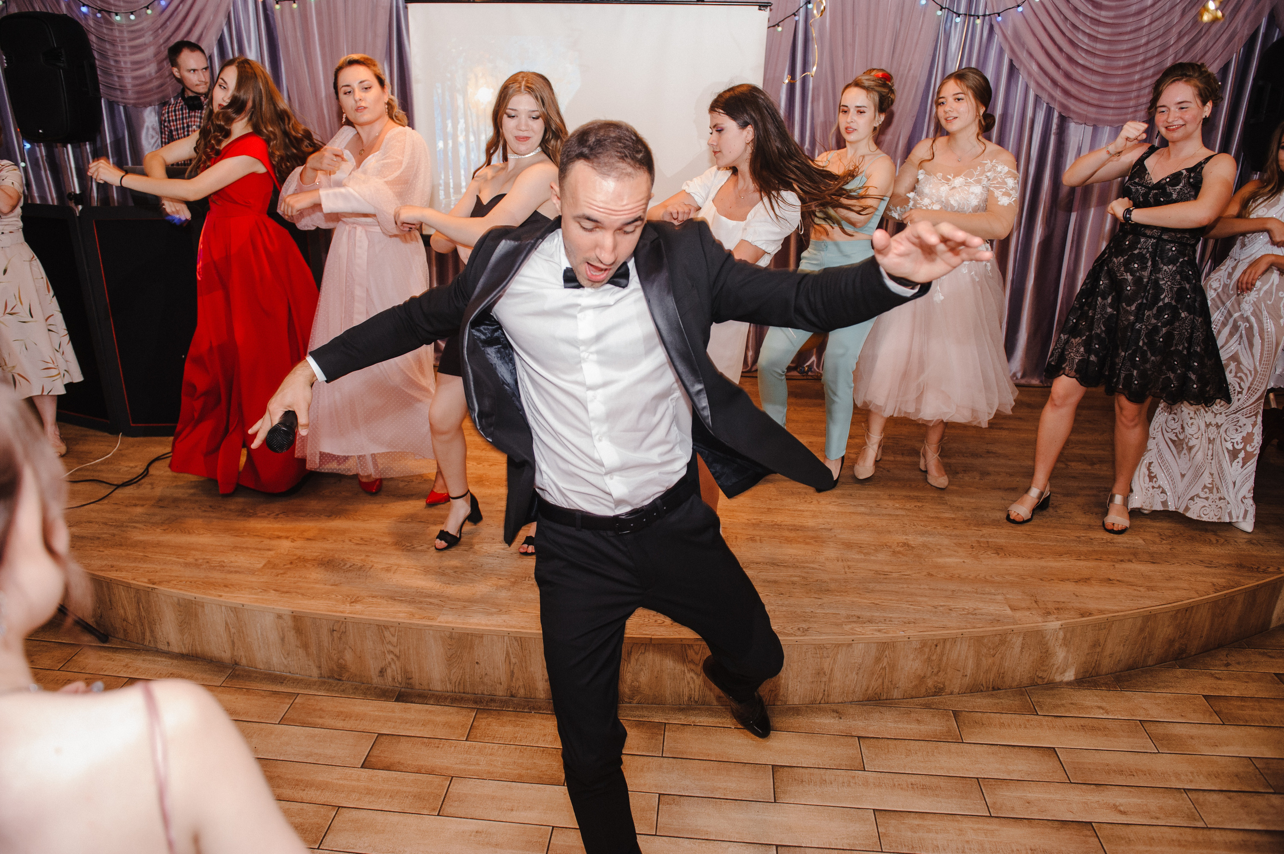 Выпускные. Свадебный ведущий Виталий Бабаев