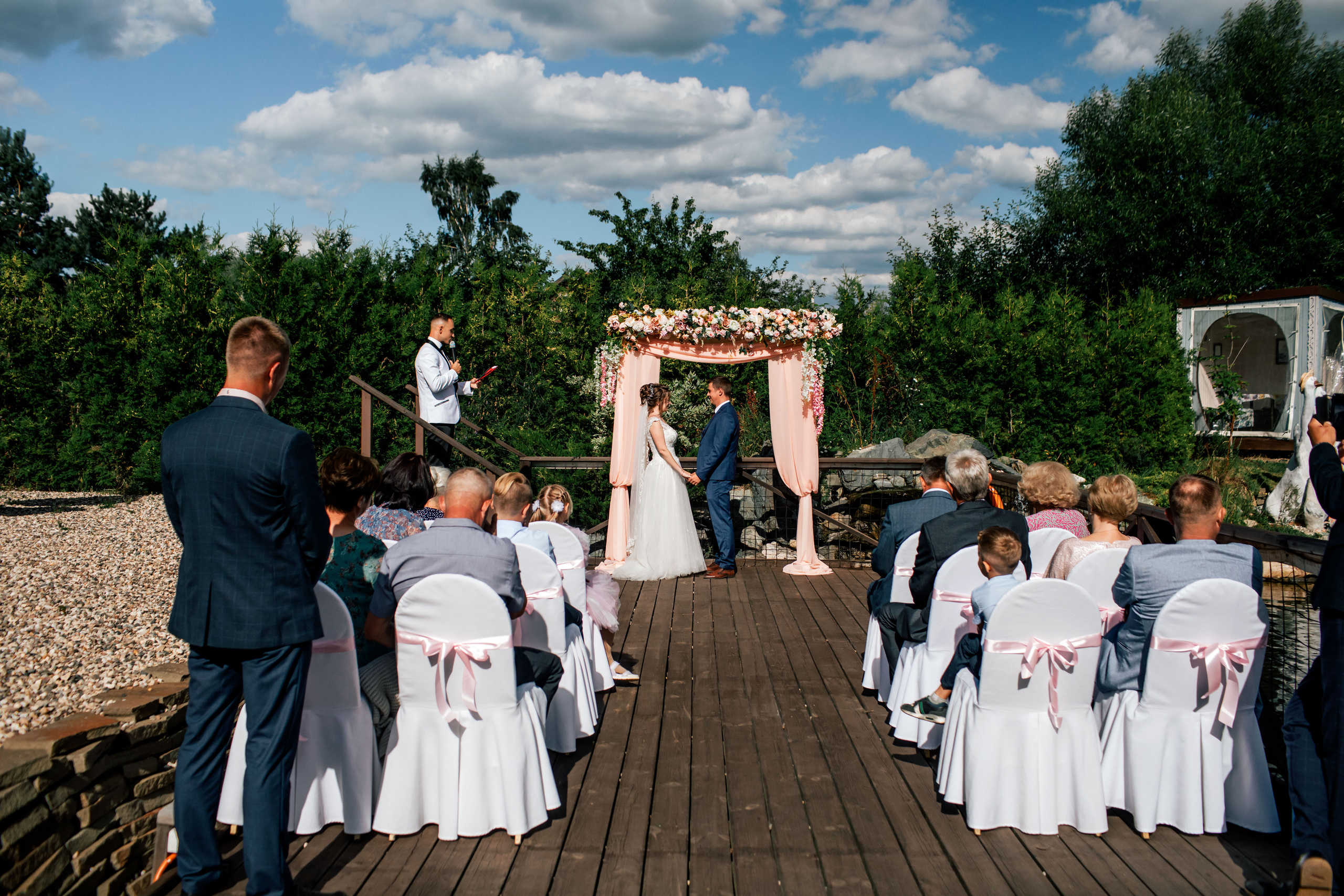 Ведущий на выездную церемонию. Свадебный ведущий Виталий Бабаев