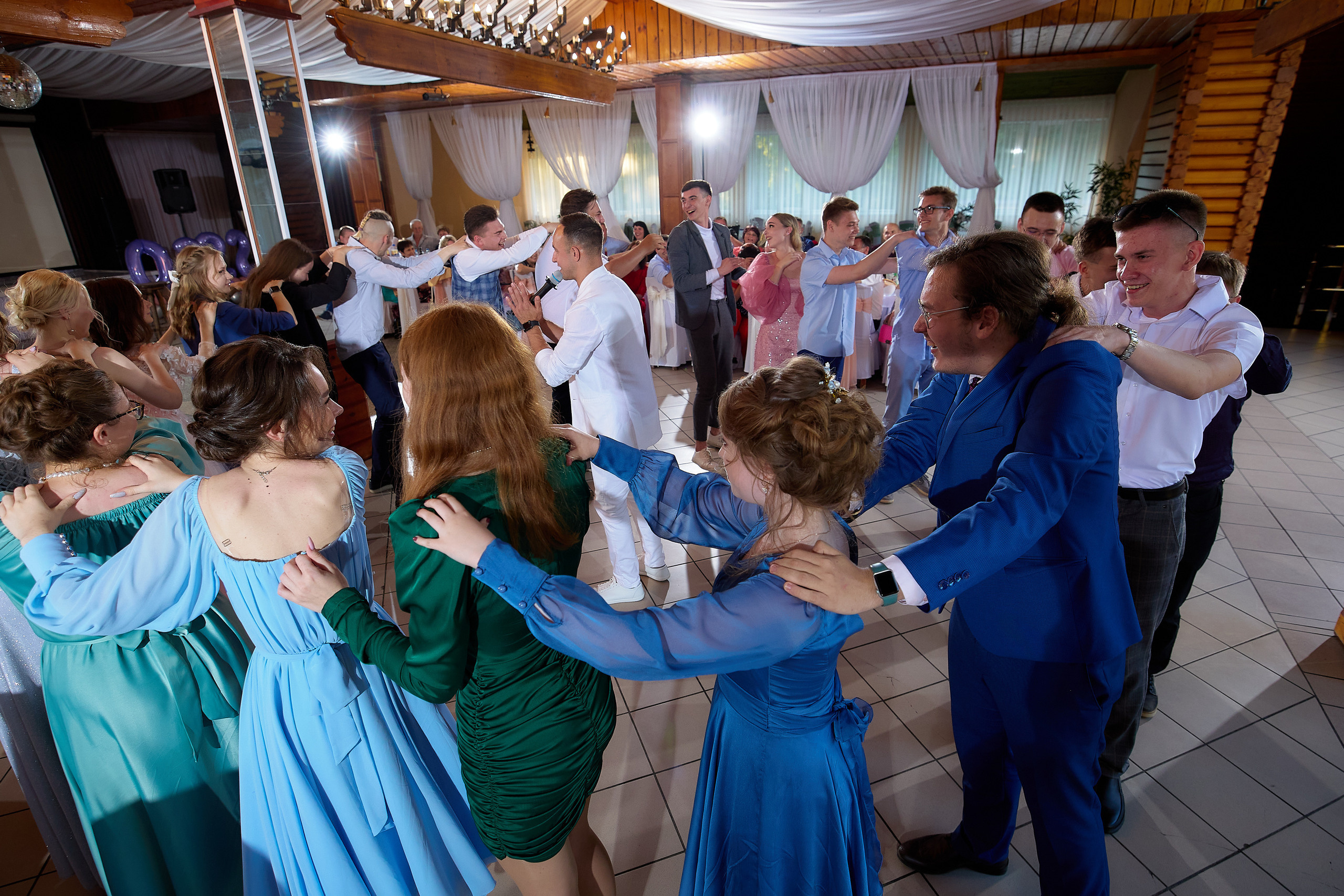 Выпускные. Свадебный ведущий Виталий Бабаев