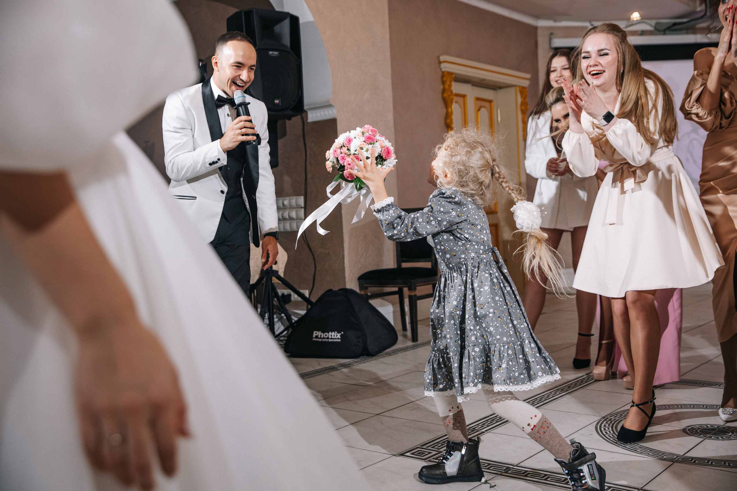 Свадебное портфолио. Свадебный ведущий Виталий Бабаев