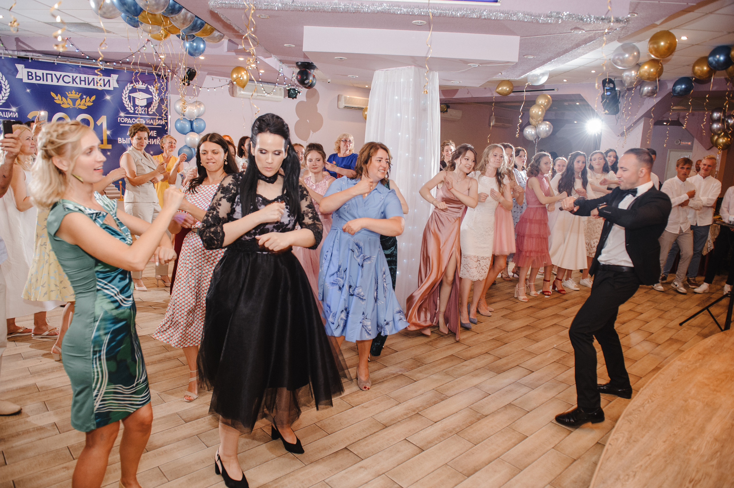 Выпускные. Свадебный ведущий Виталий Бабаев