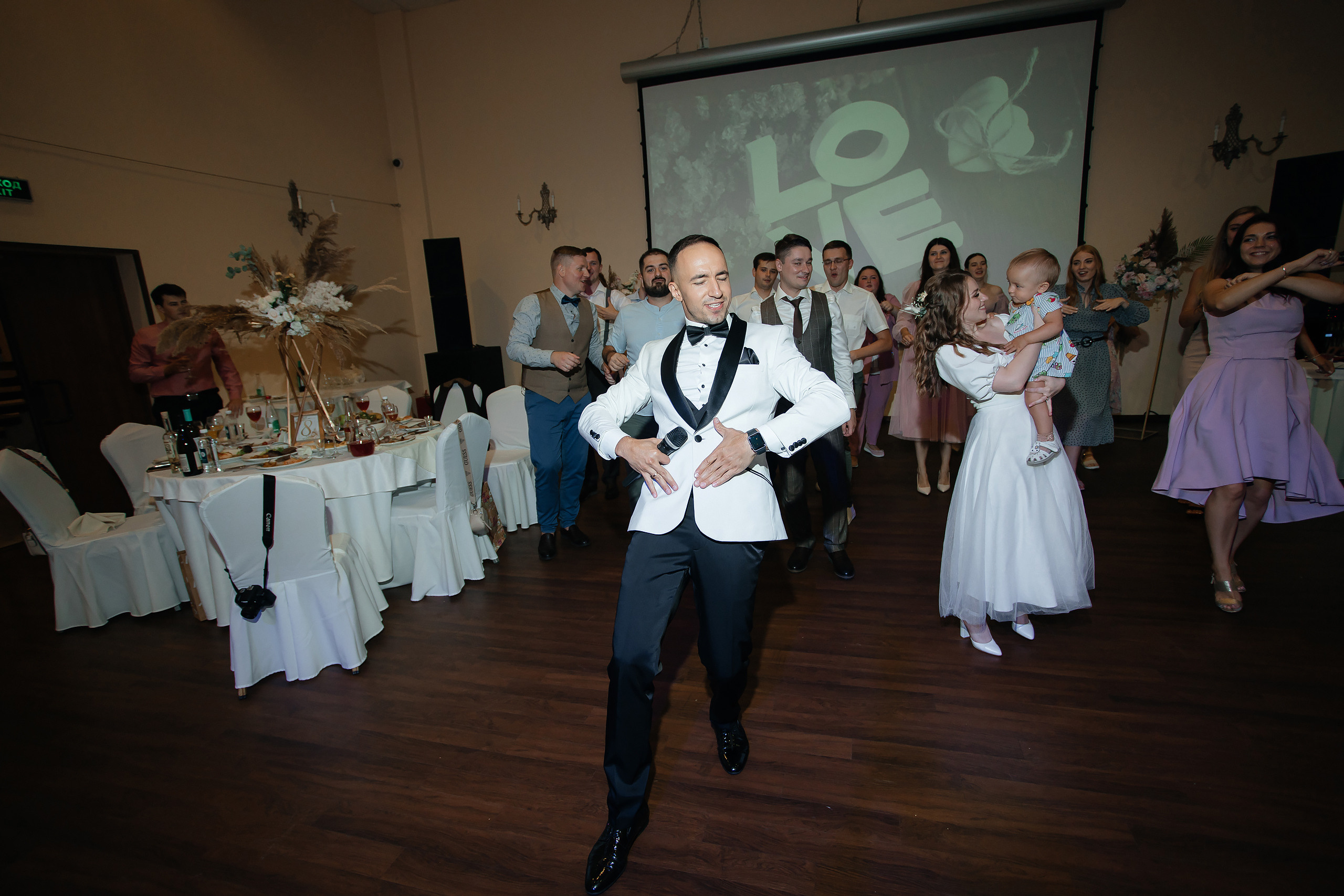 Свадебное портфолио. Свадебный ведущий Виталий Бабаев