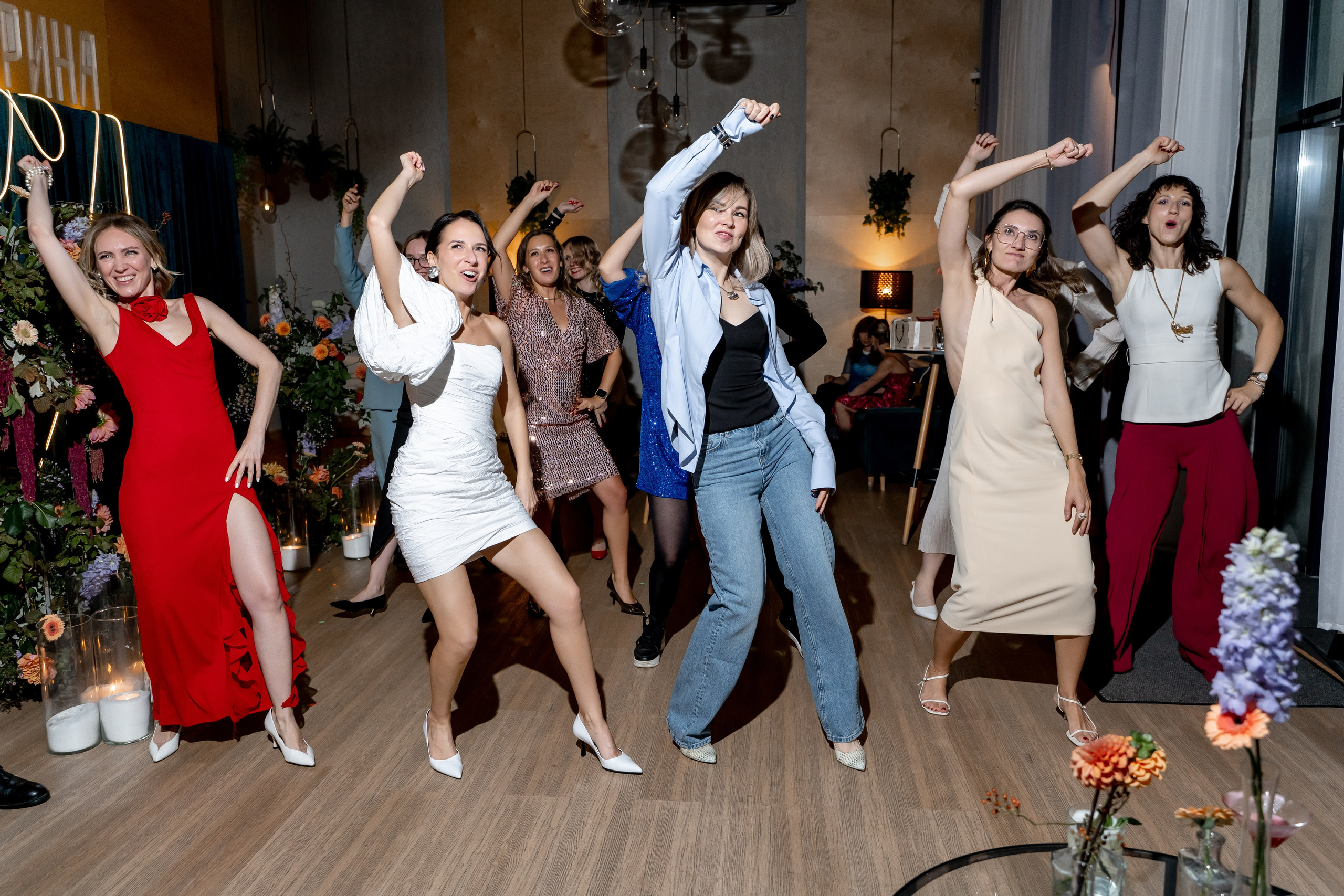 Репортаж мероприятия, репортажная съемка в Москве и Московской области, фотограф на мероприятие, фотосъемка юбилея, репортаж свадьбы, event, фотосессия на фотозоне, фотограф на юбилей, фотограф на день рождения, репортажный фотограф, съемка мероприятия, съемка на фотозоне, фотограф на корпоратив, фотограф на свадьбу, фотограф на детский праздник, фотограф на выпускной. Свадебный репортаж в лофте.