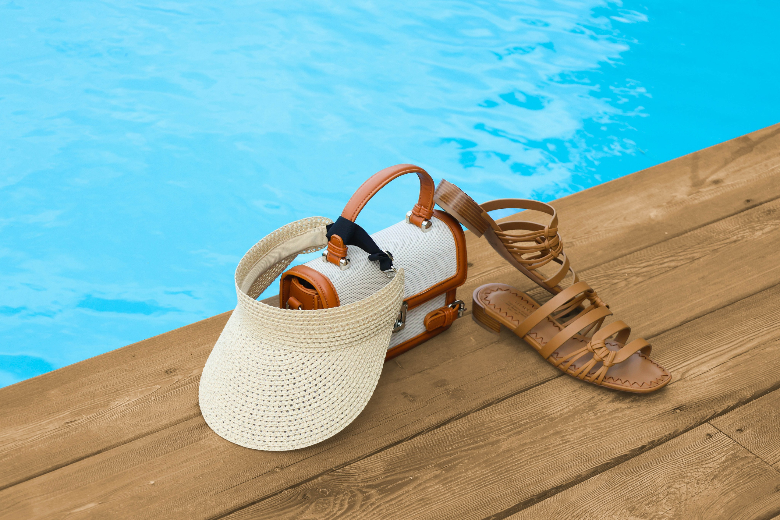 Club City. Предметный фотограф Артём Йома