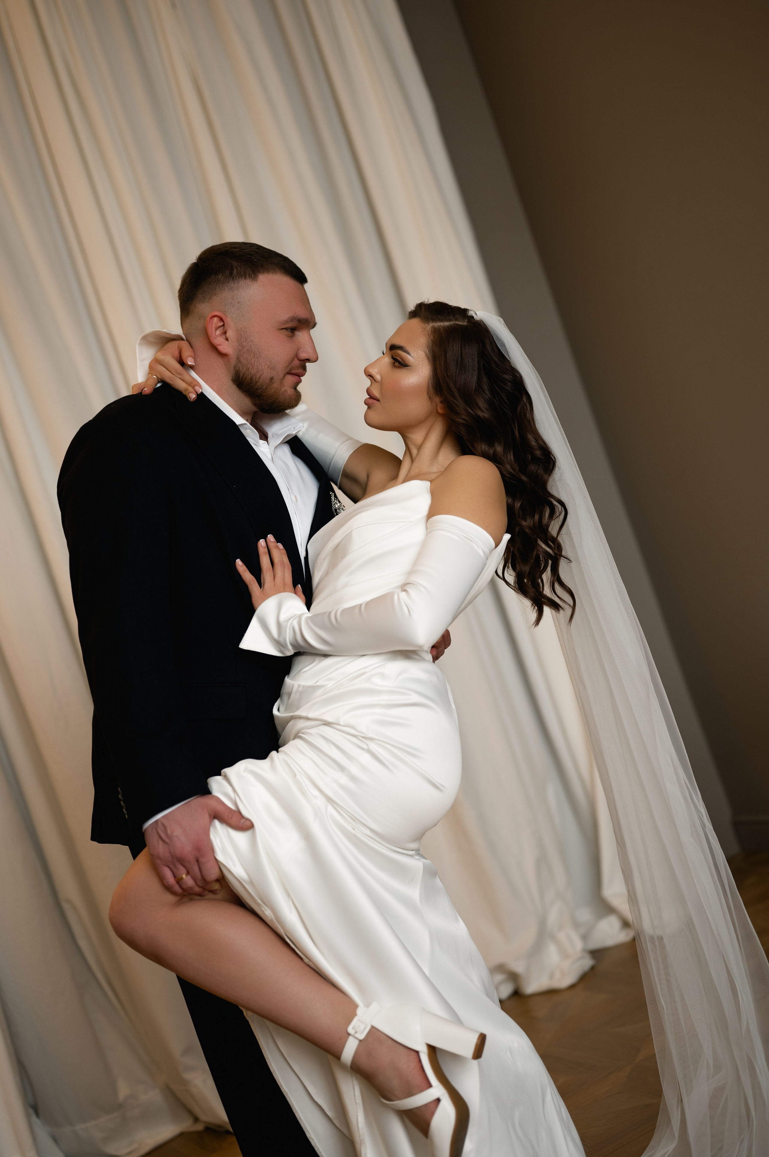 Свадебная фотосессия в студии. Свадебный и семейный фотограф в Краснодаре Алина Мельник