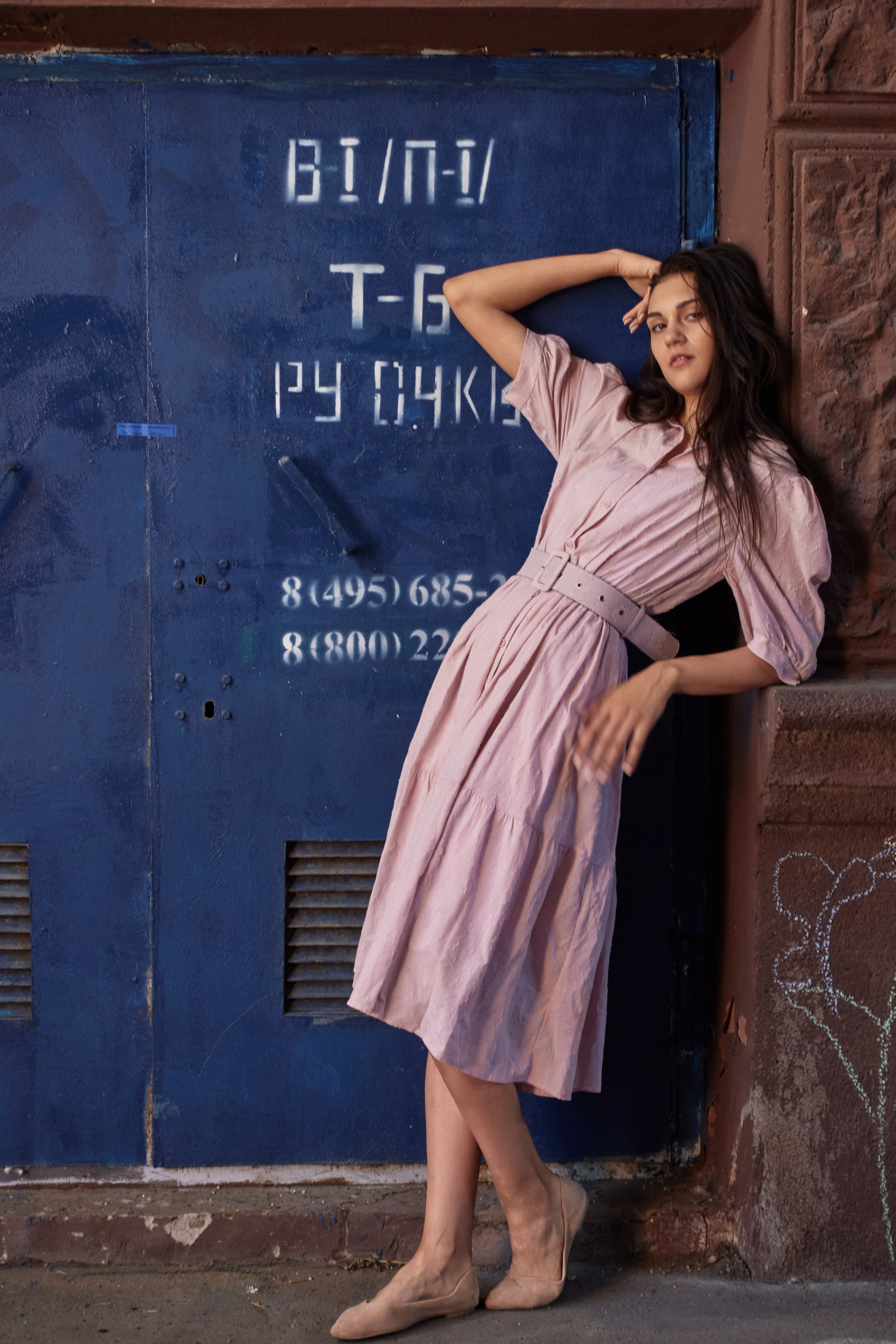 Модельная съёмка на «дюймовую» камеру. Фотограф в Москве Михаил Елизарьев