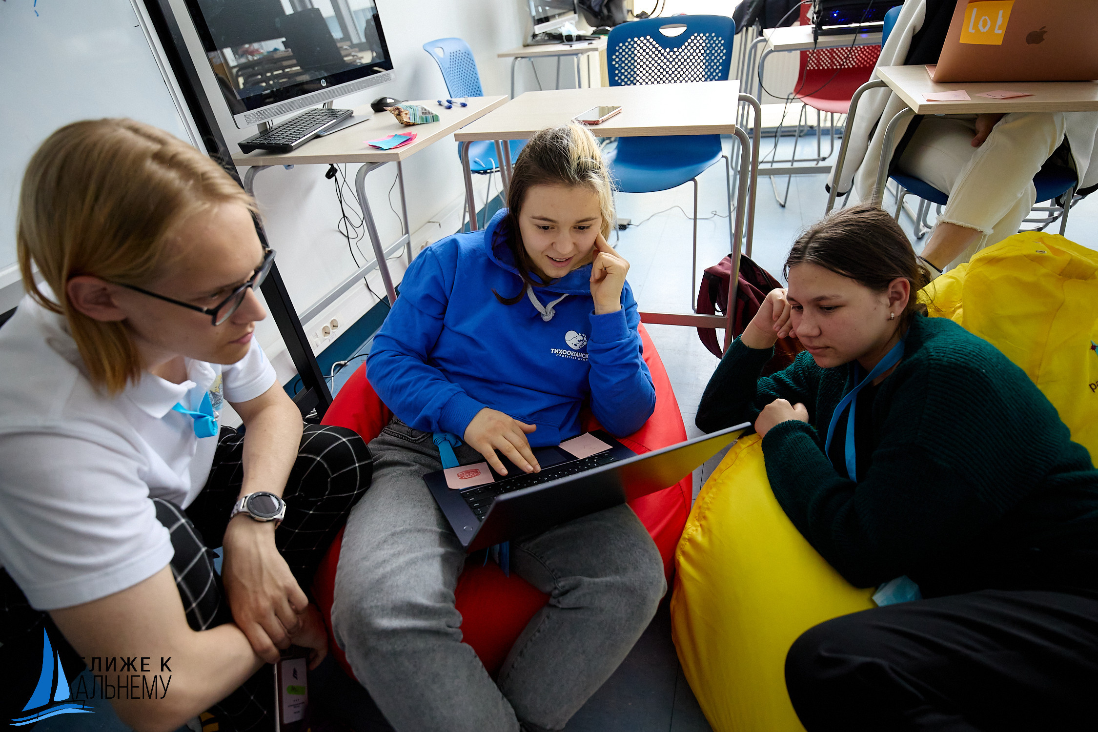 Фотограф репортаж Владивосток репортажная съёмка Приморский край фотосъёмка образование конференция форум