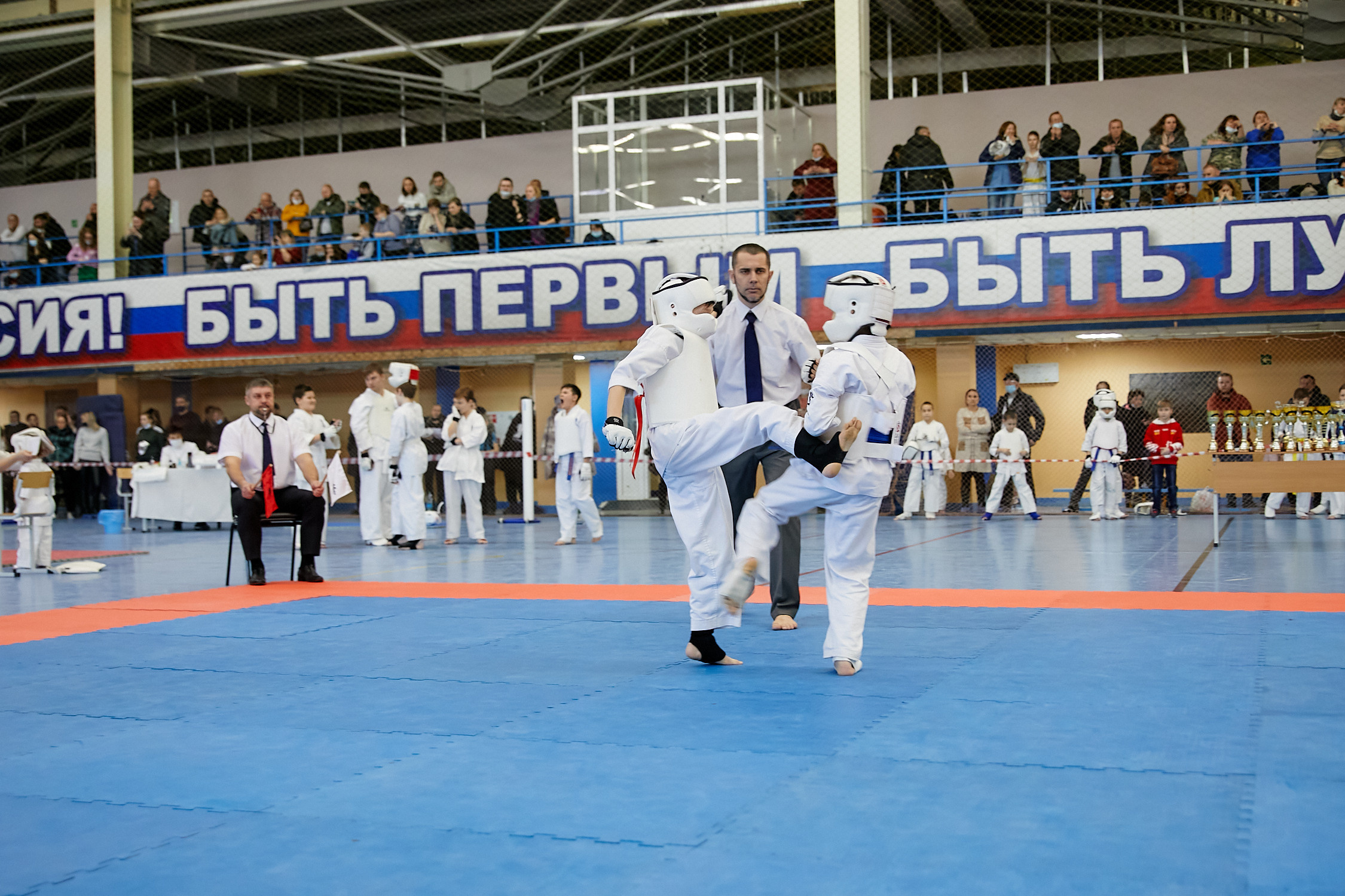 Спортивный Фотограф спорт мероприятие Владивосток единоборства ММА Карате