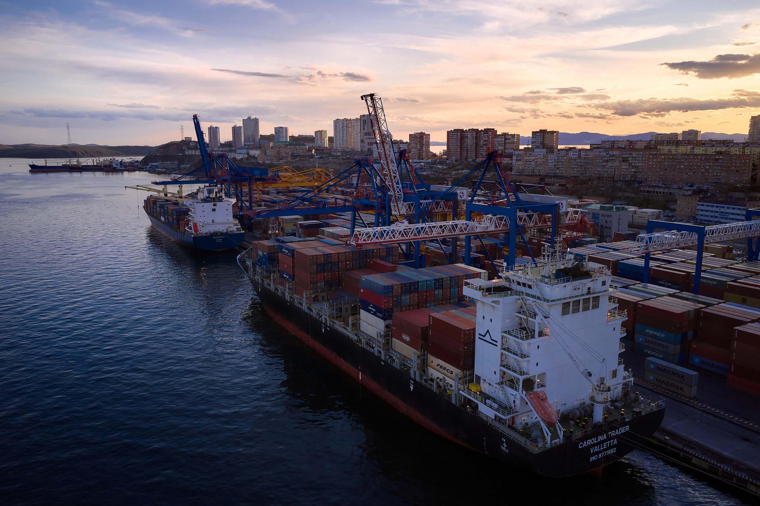 Аэросъёмка на дроны DJI и FPV во Владивостоке