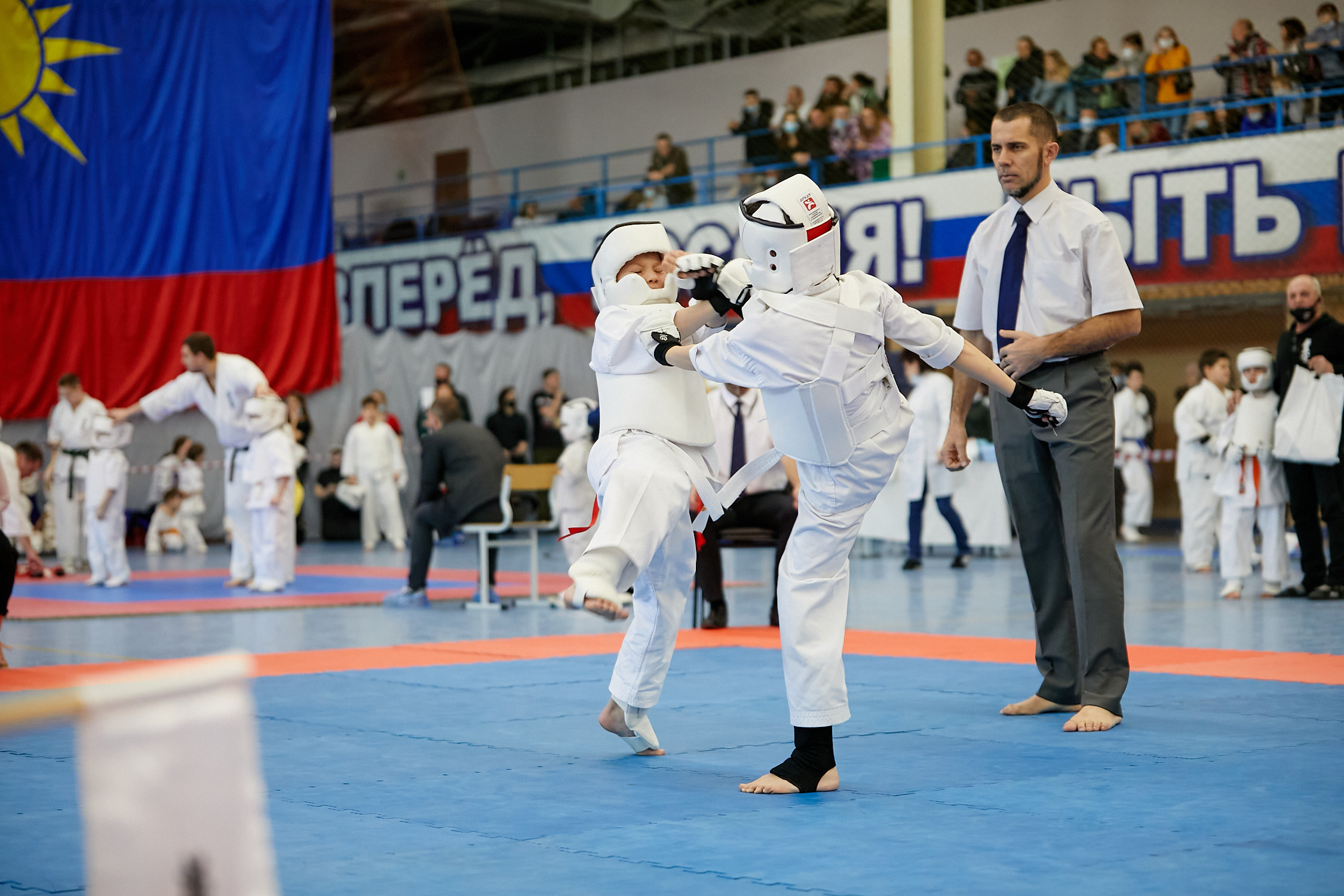 Спортивный Фотограф спорт мероприятие Владивосток единоборства ММА Карате