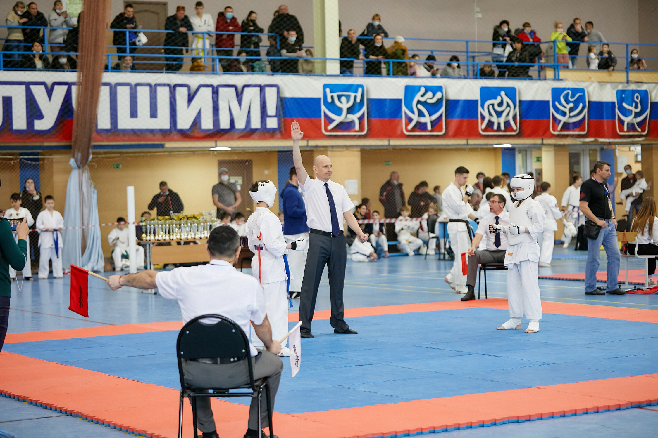 Спортивный Фотограф спорт мероприятие Владивосток единоборства ММА Карате