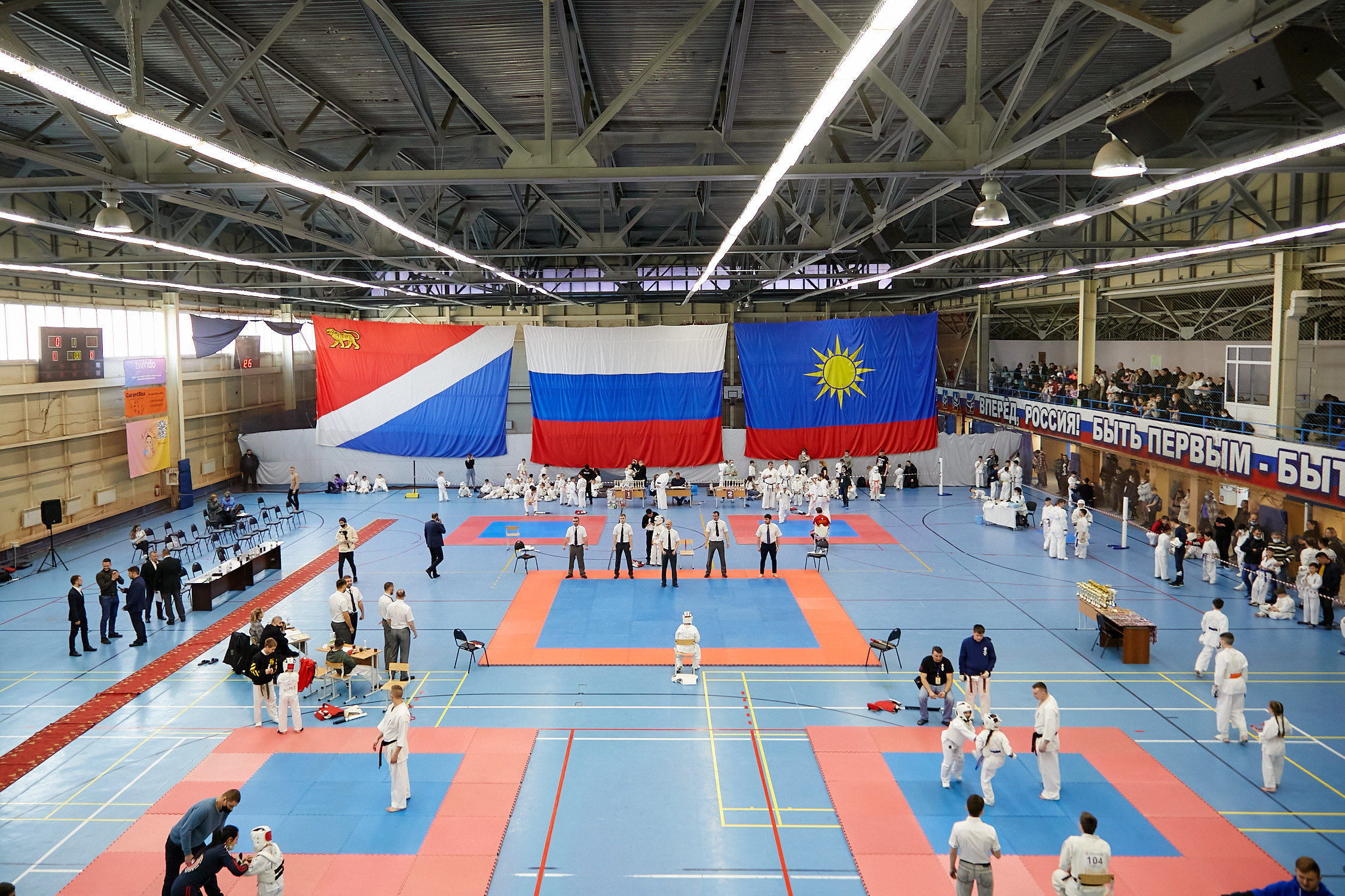 Спортивный Фотограф спорт мероприятие Владивосток единоборства ММА Карате