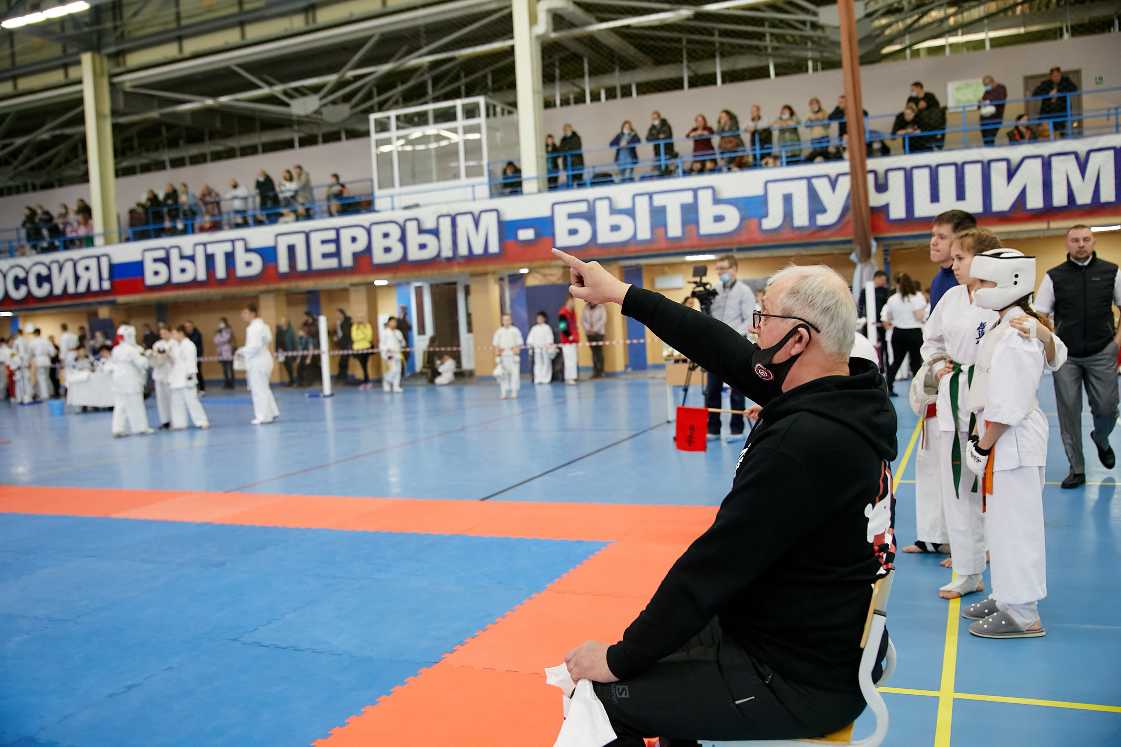 Спортивный Фотограф спорт мероприятие Владивосток единоборства ММА Карате