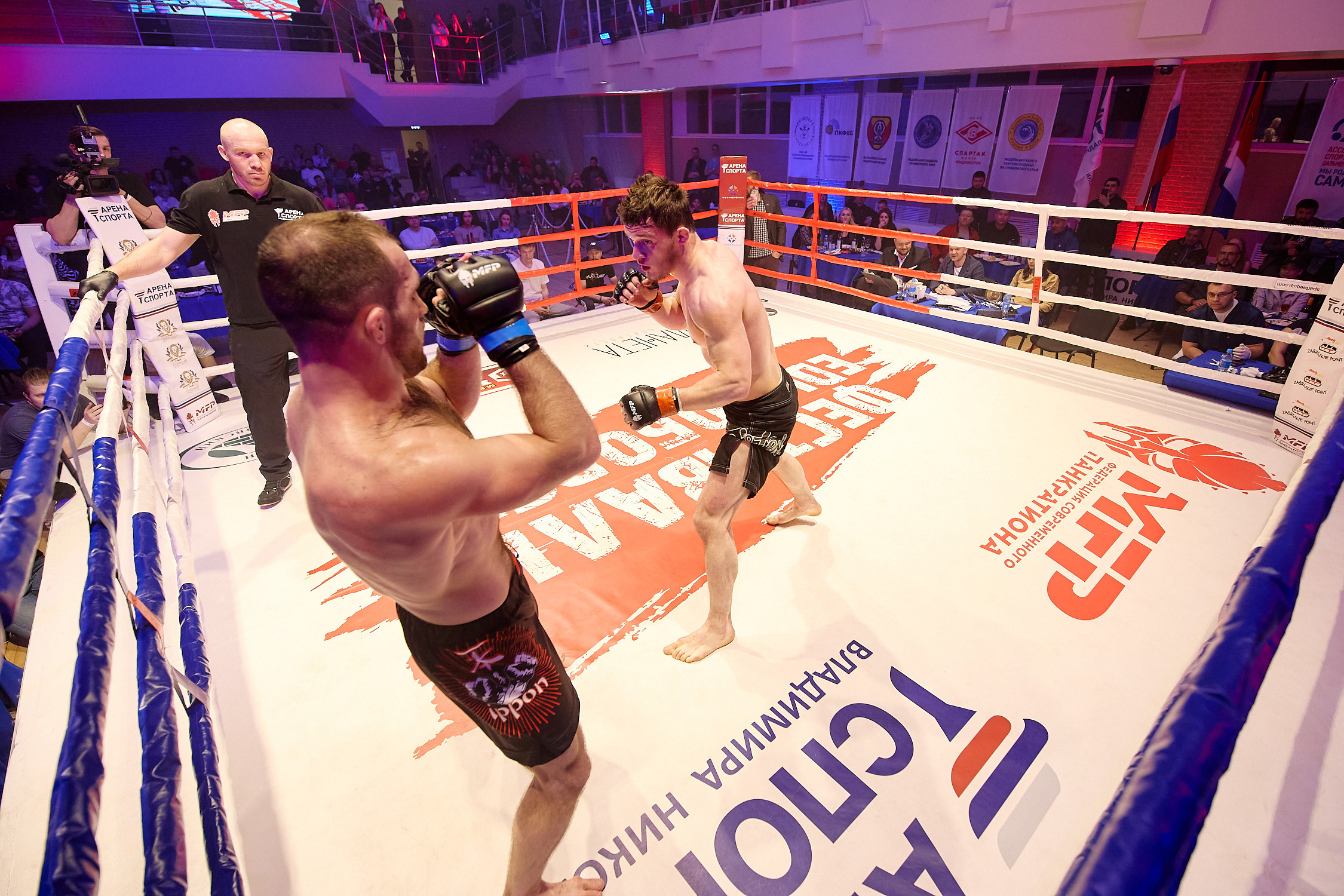 Спортивный Фотограф спорт мероприятие Владивосток единоборства ММА 