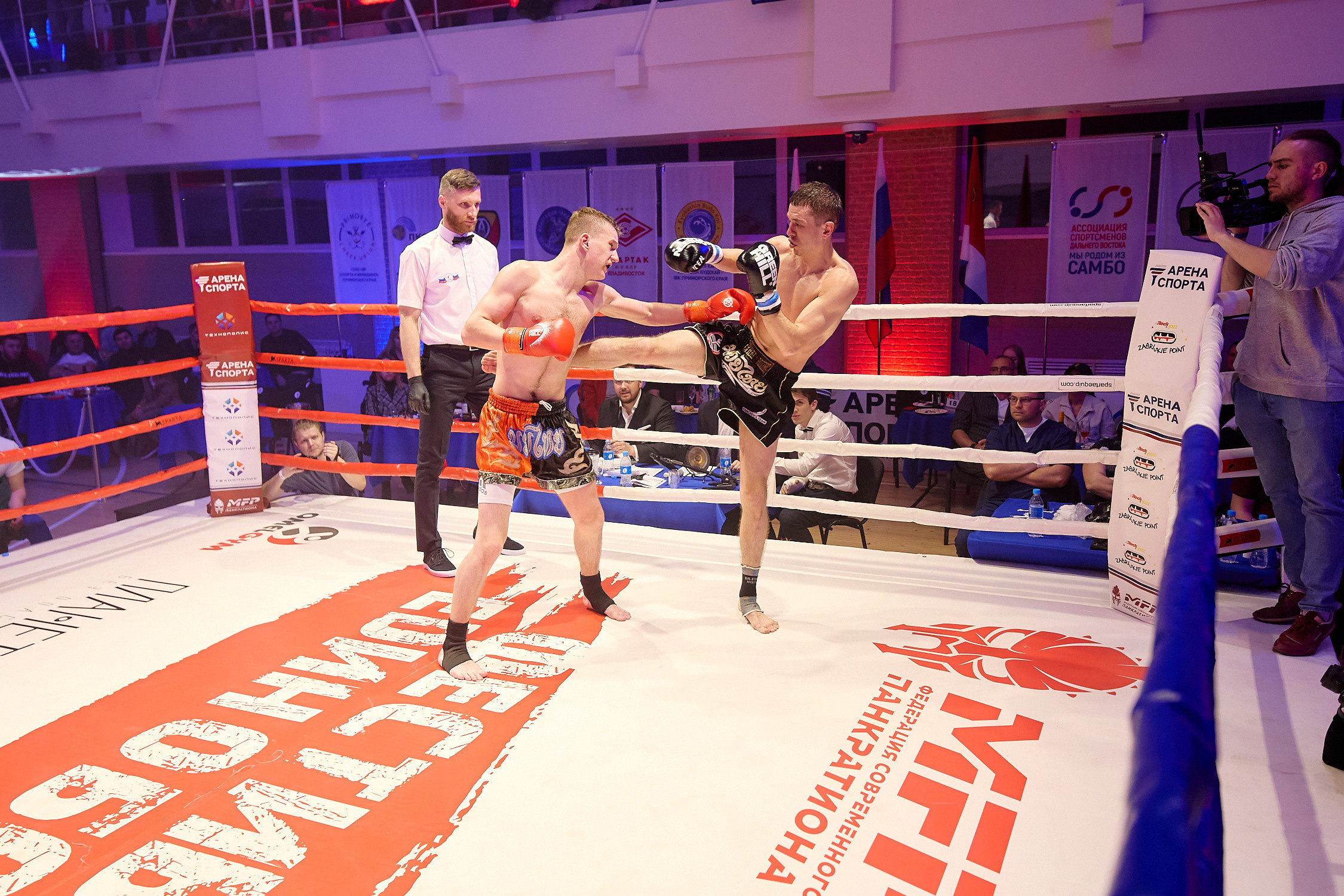 Спортивный Фотограф спорт мероприятие Владивосток единоборства ММА 