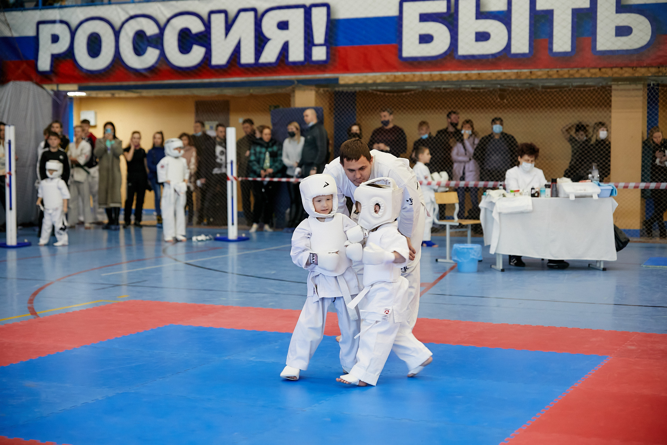 Спортивный Фотограф спорт мероприятие Владивосток единоборства ММА Карате