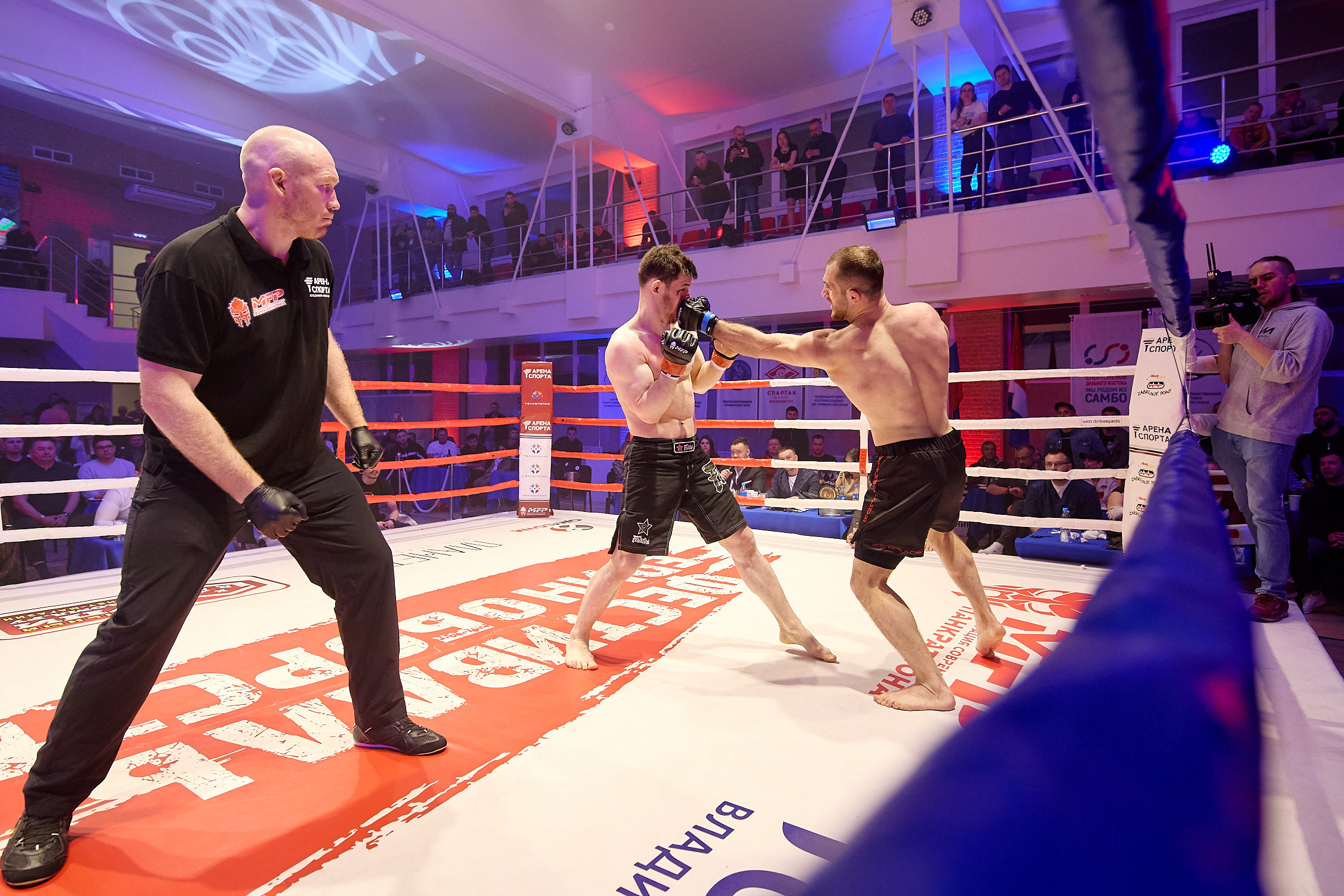 Спортивный Фотограф спорт мероприятие Владивосток единоборства ММА 