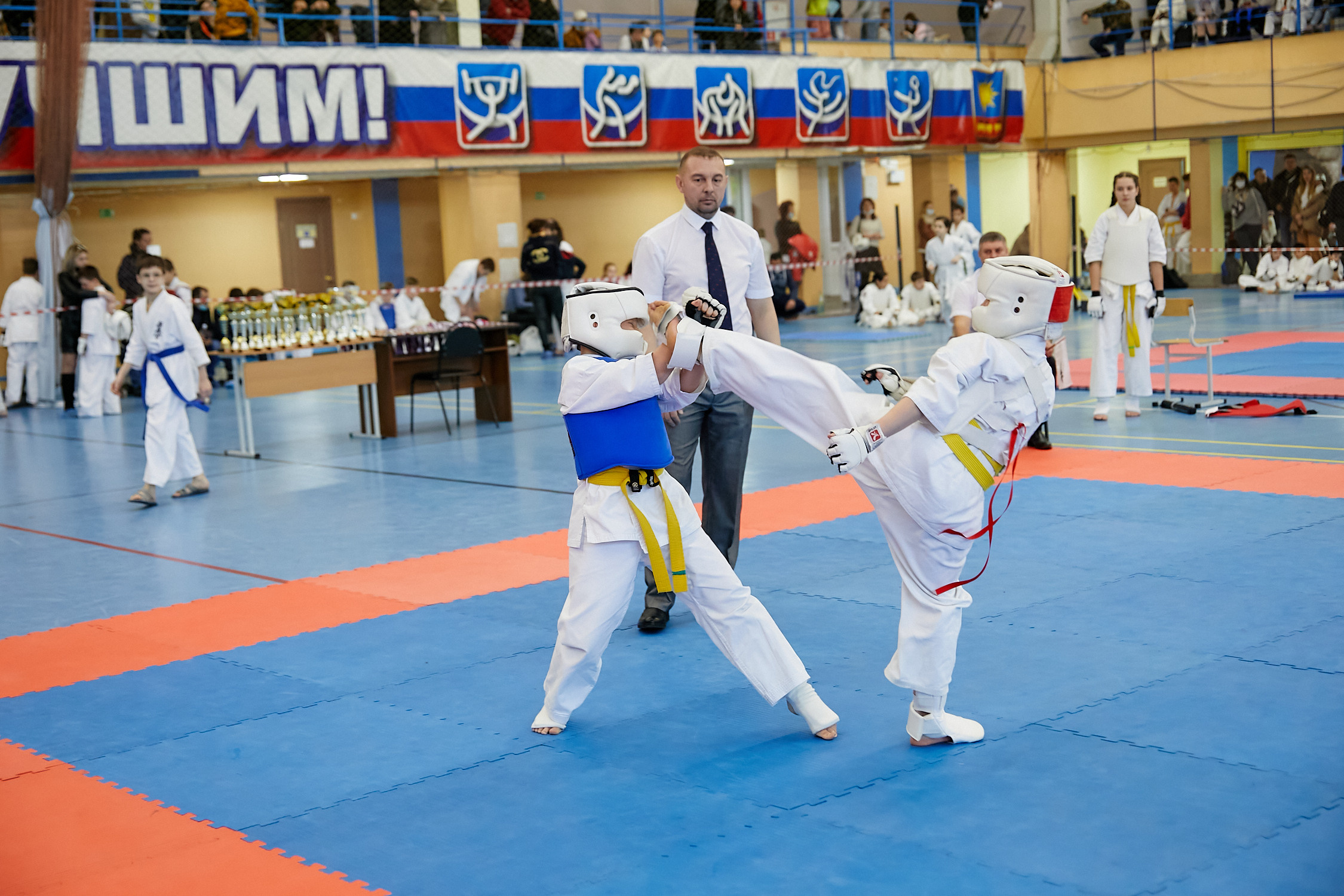 Спортивный Фотограф спорт мероприятие Владивосток единоборства ММА Карате